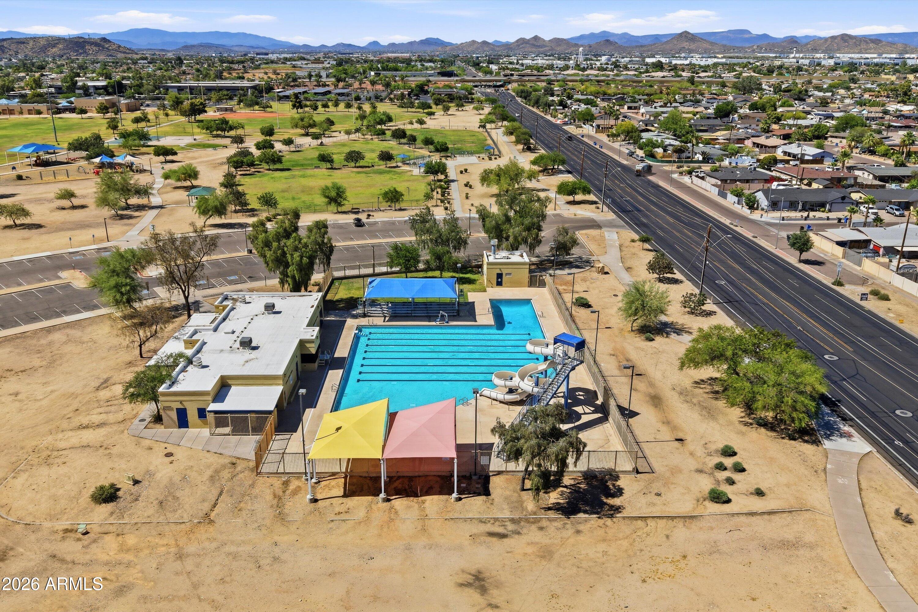 1934 W KRISTAL Way