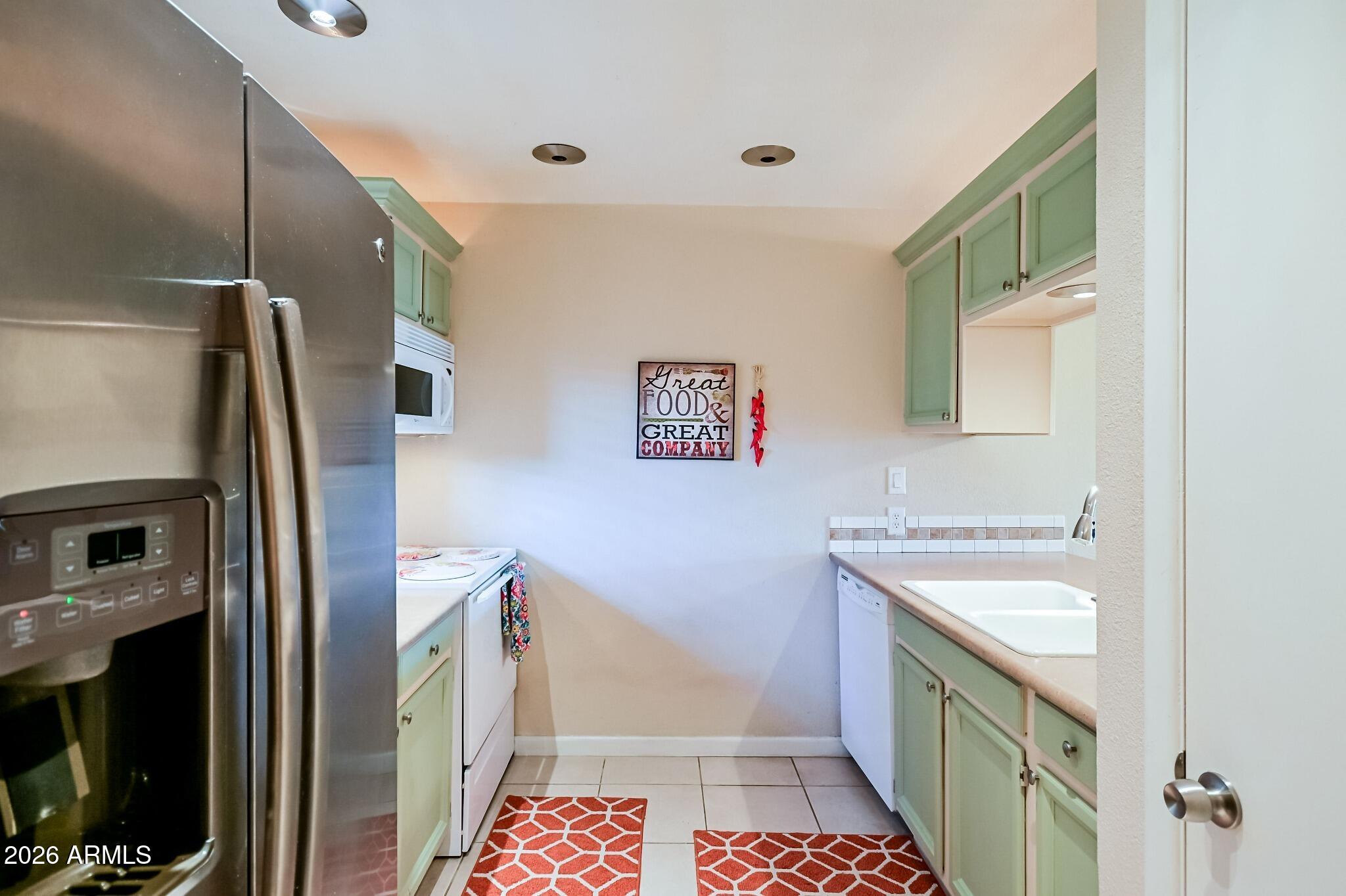 7436 E CHAPARRAL Road B102