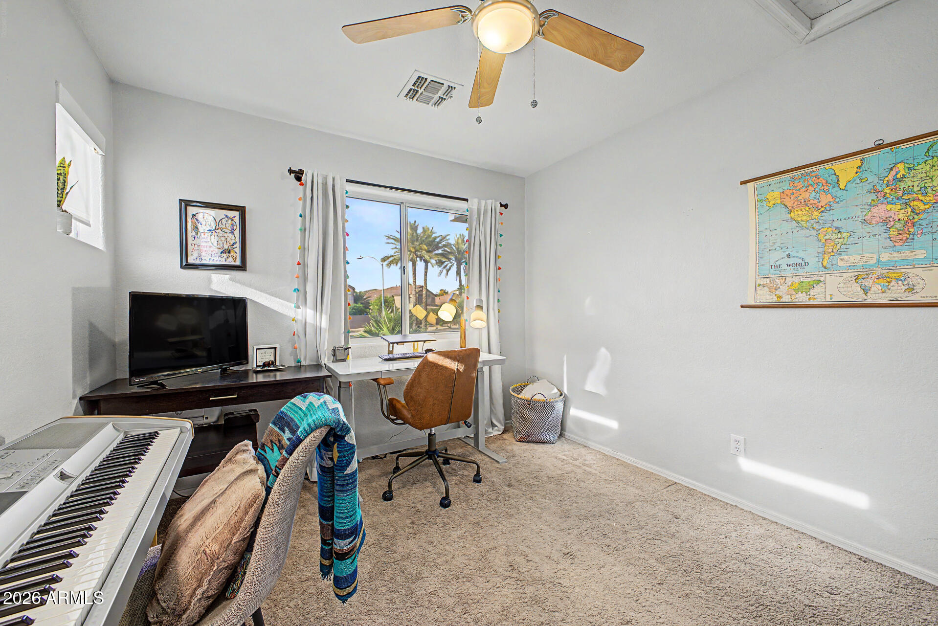 6854 W POTTER Drive