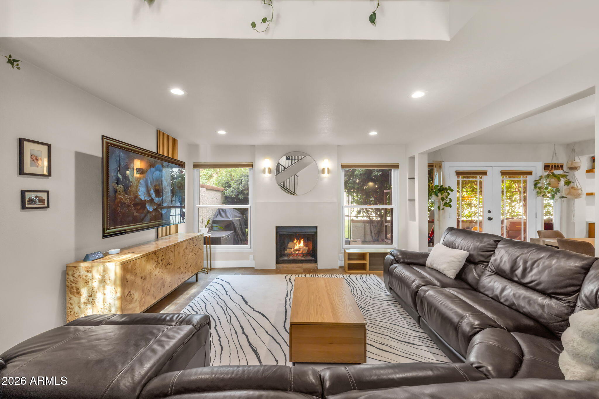 7609 N LYNN OAKS Drive