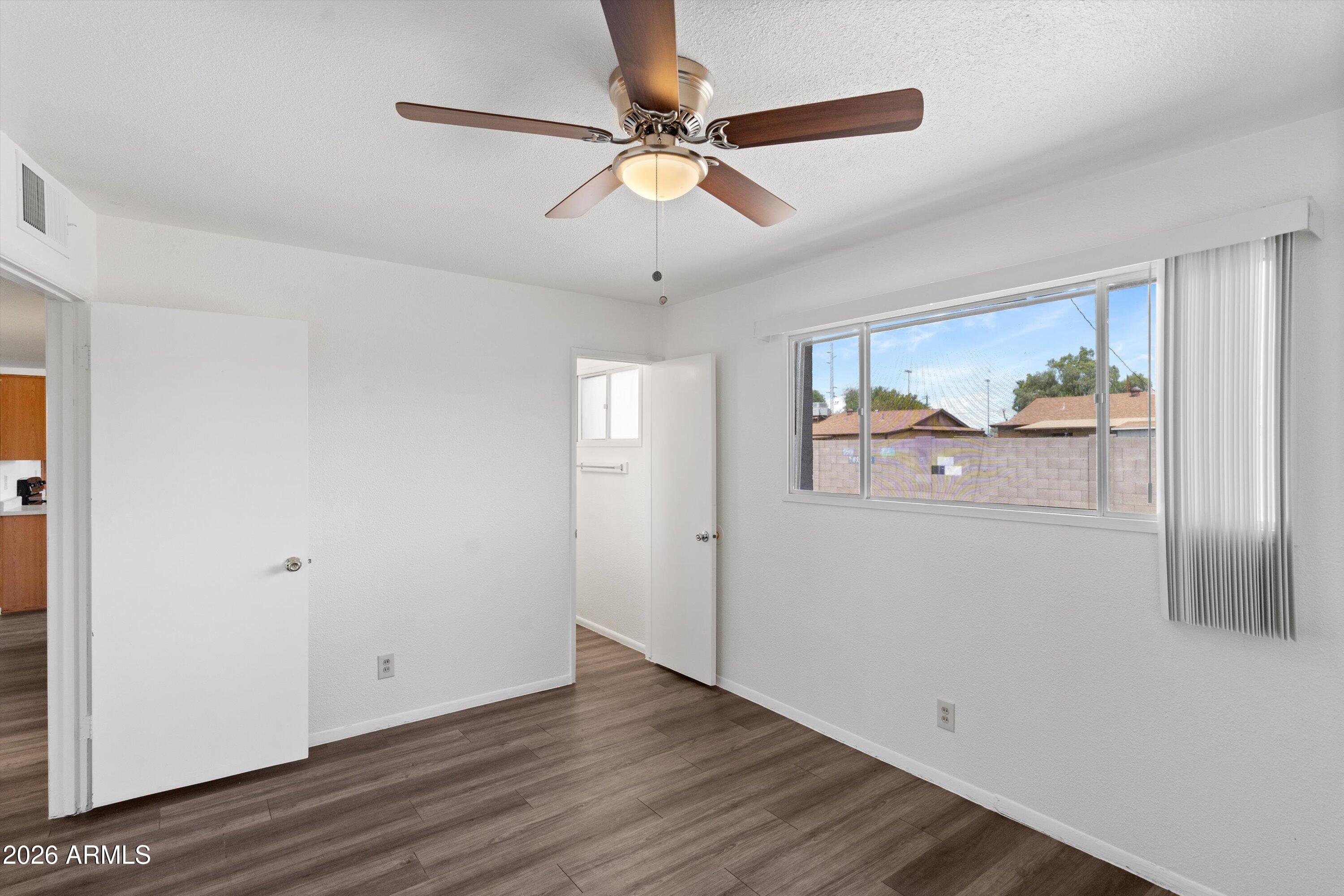 3438 W SIERRA Street