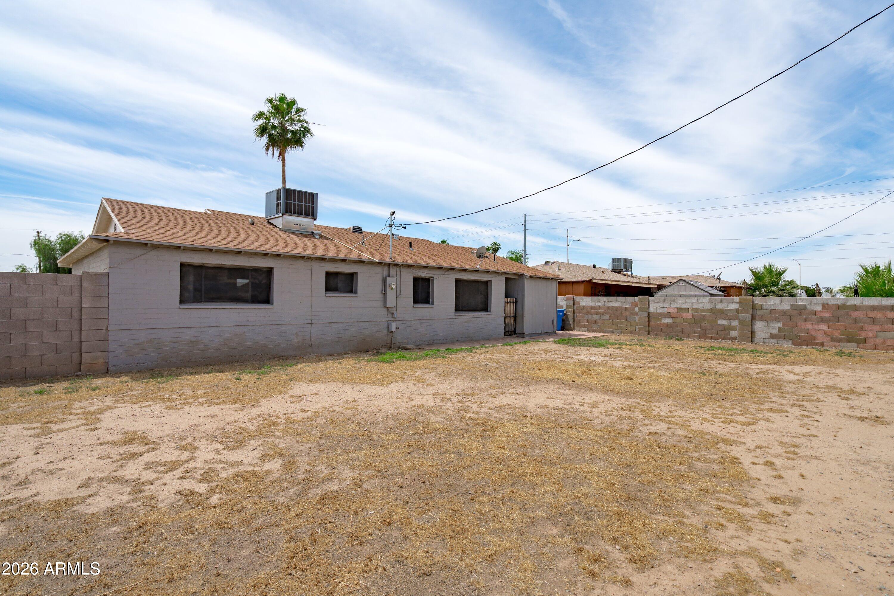 3438 W SIERRA Street