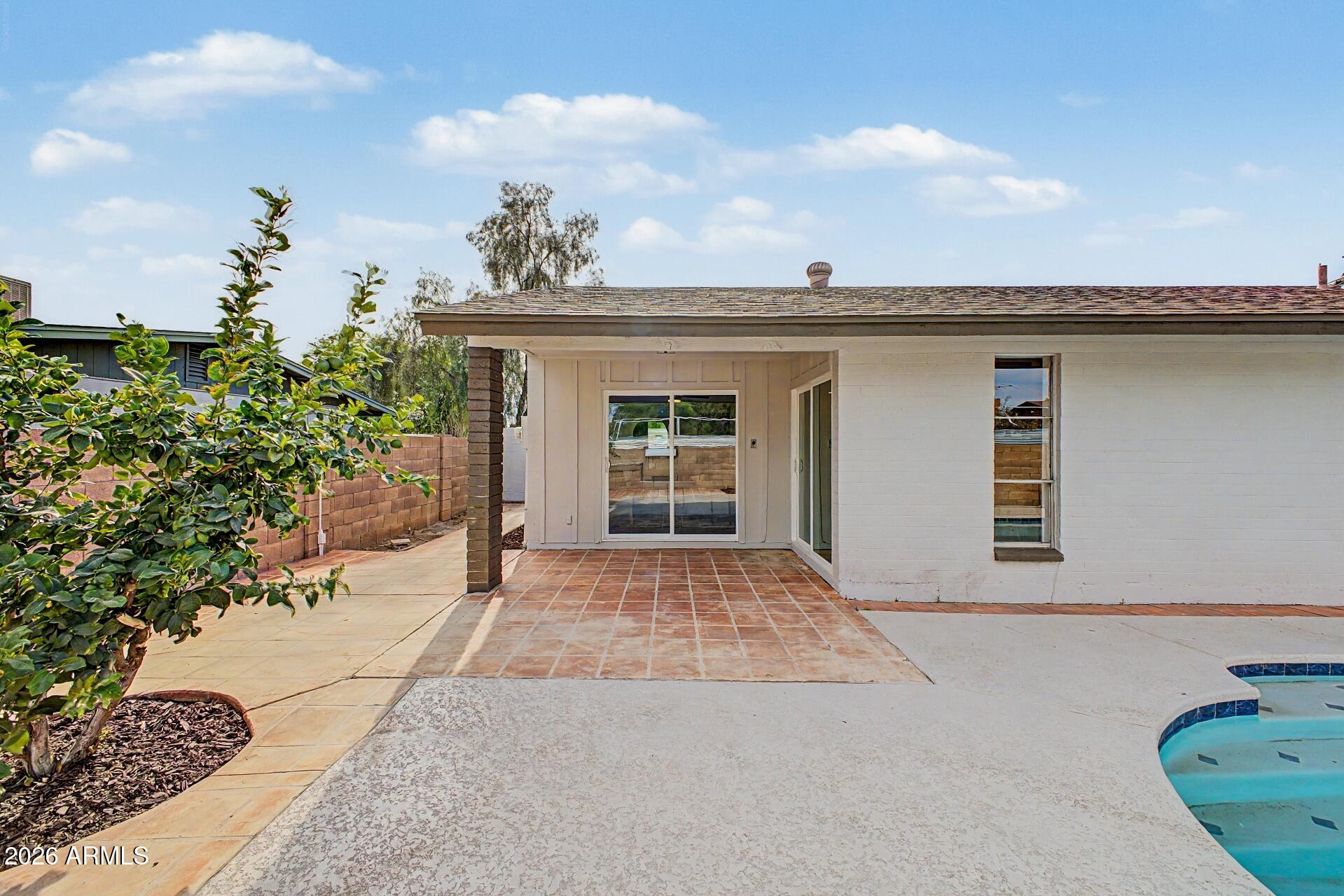 12629 N ROSEWOOD Avenue