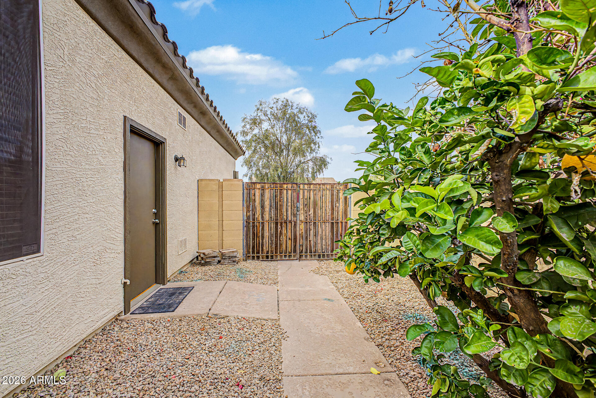 3337 W LATONA Road