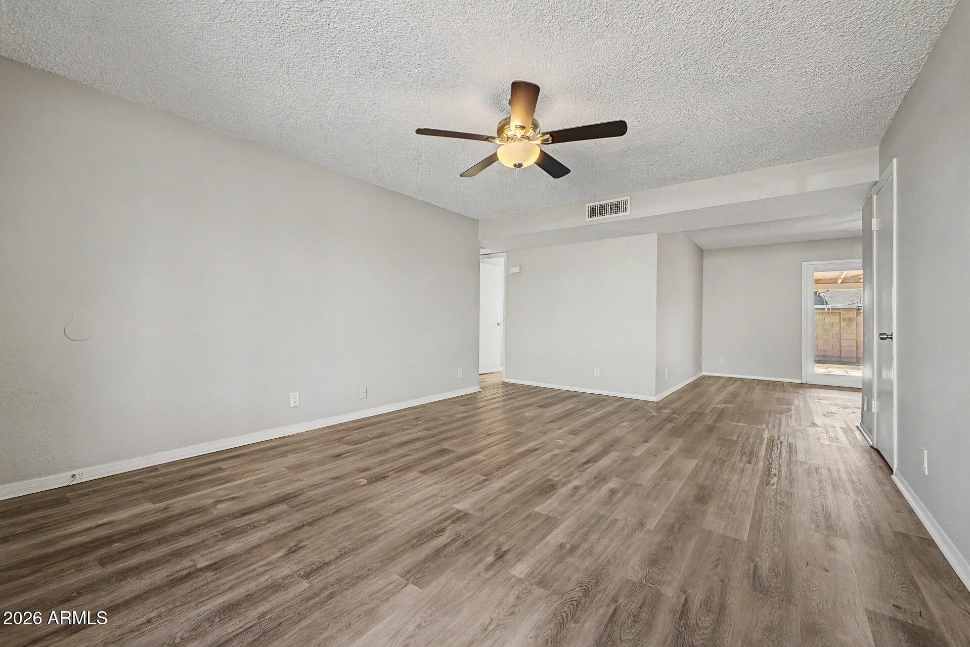 452 S JOHNSON
