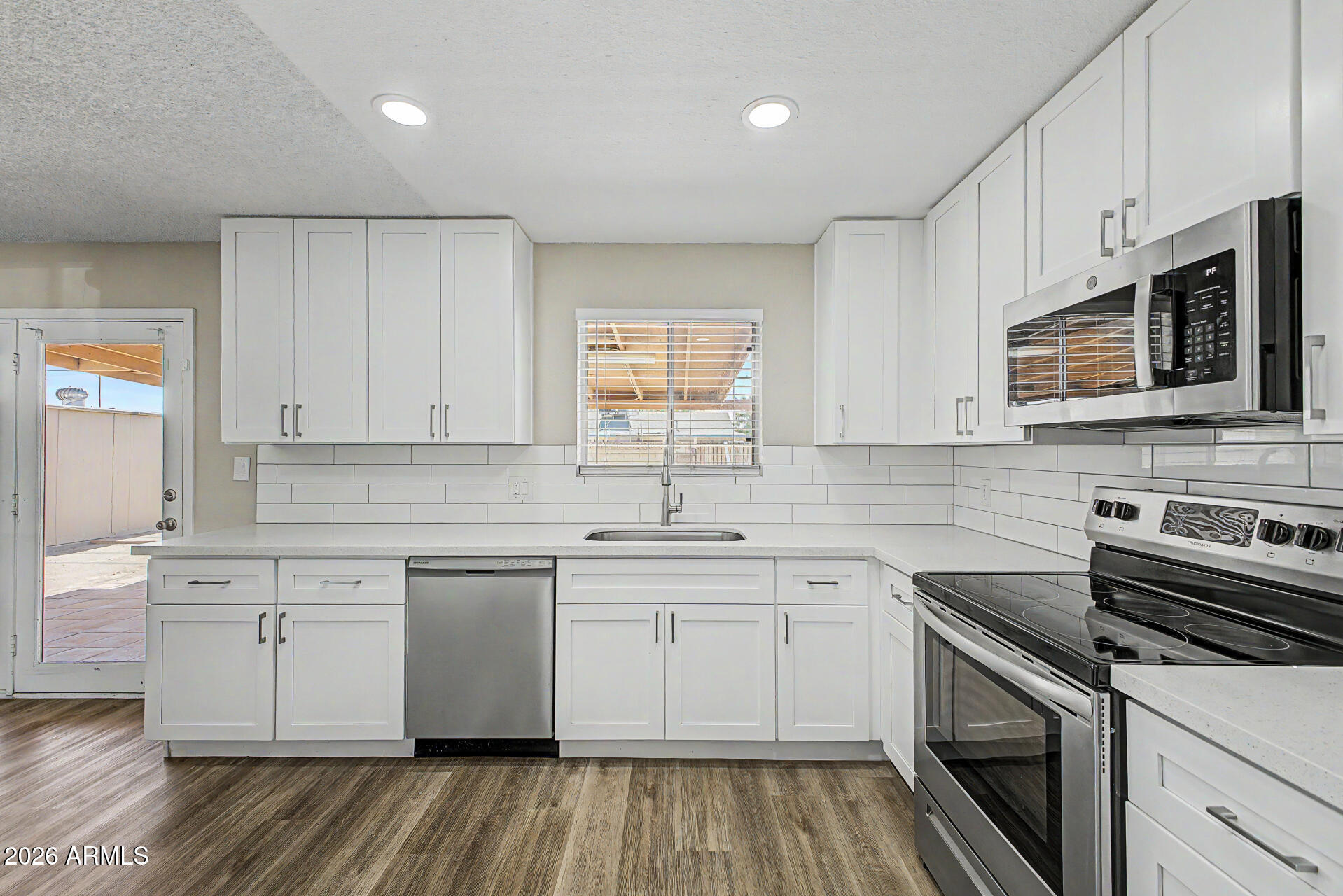 452 S JOHNSON