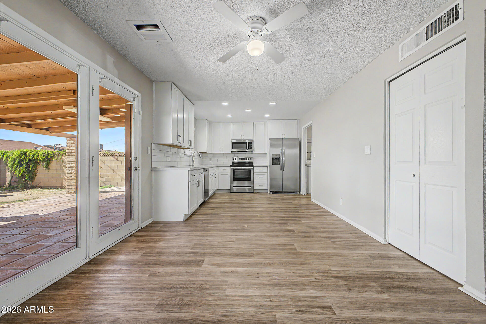 452 S JOHNSON