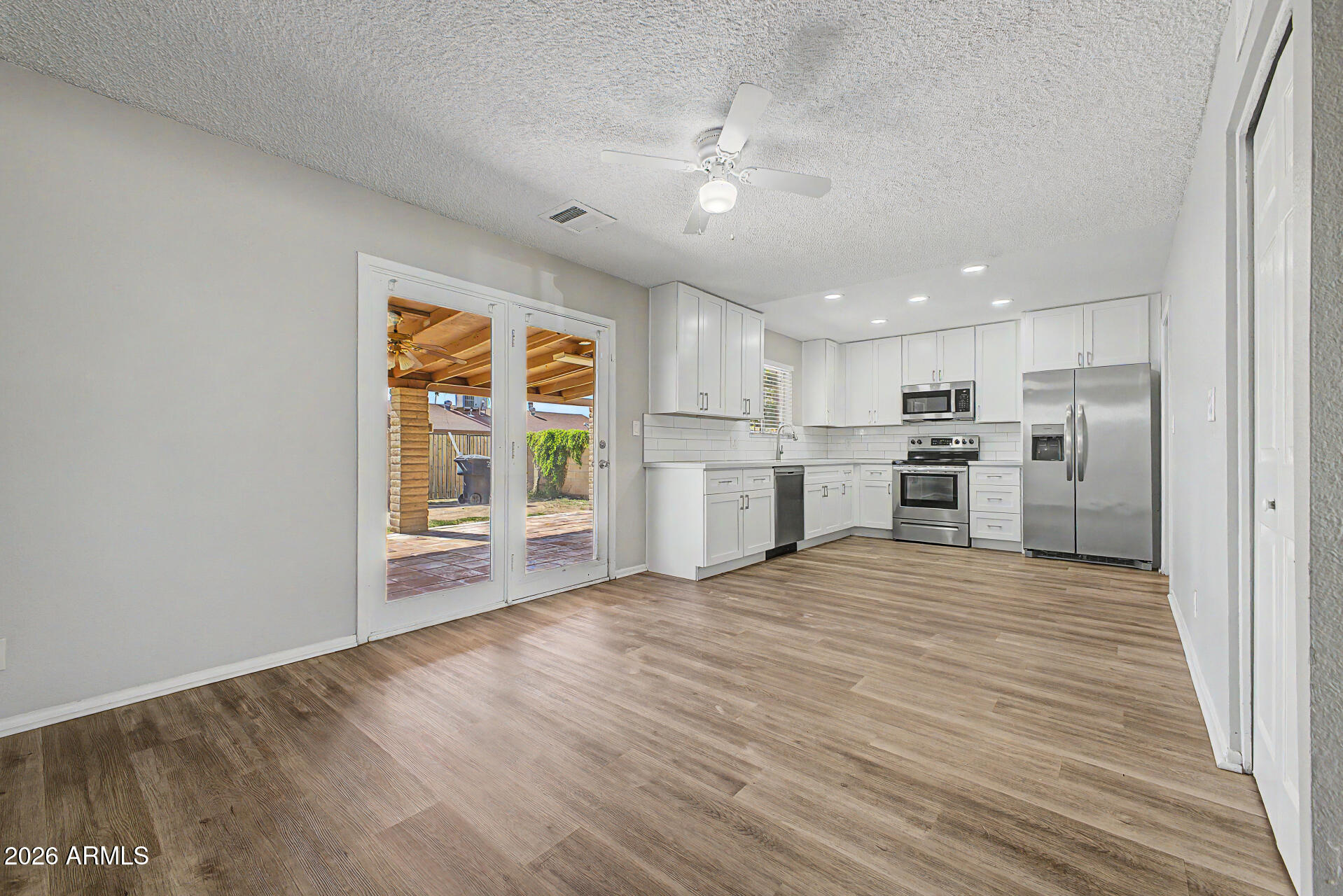 452 S JOHNSON