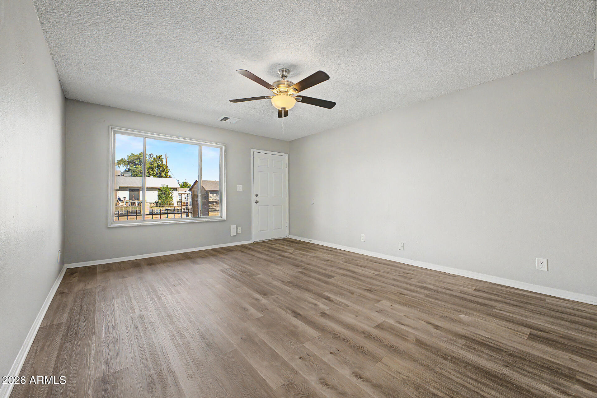 452 S JOHNSON
