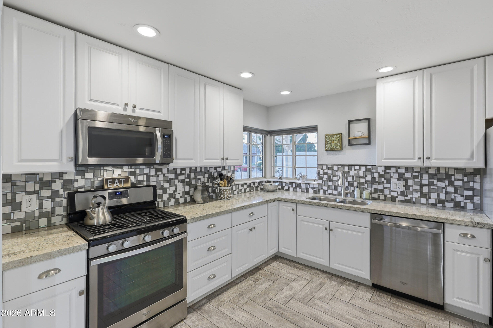 4523 N 35th Place