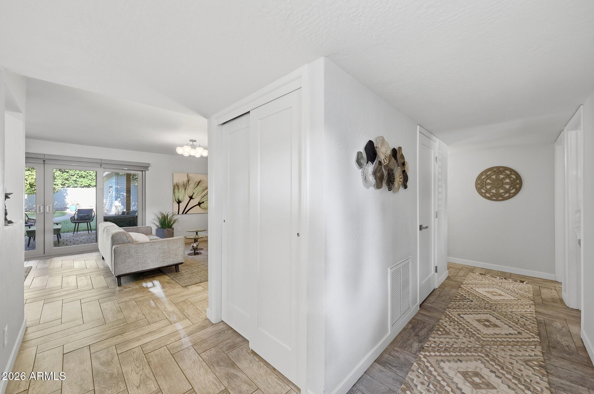 4523 N 35th Place