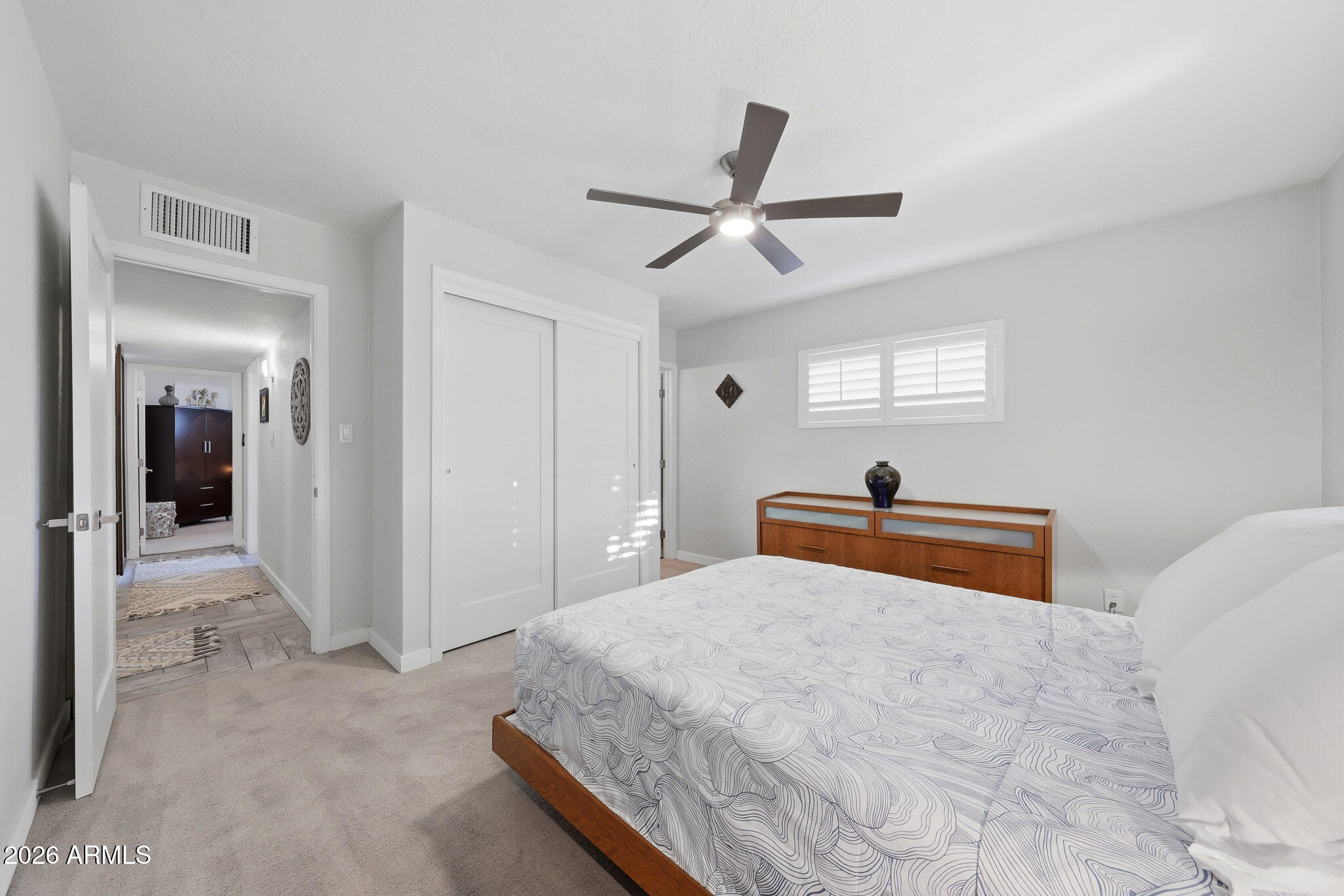 4523 N 35th Place