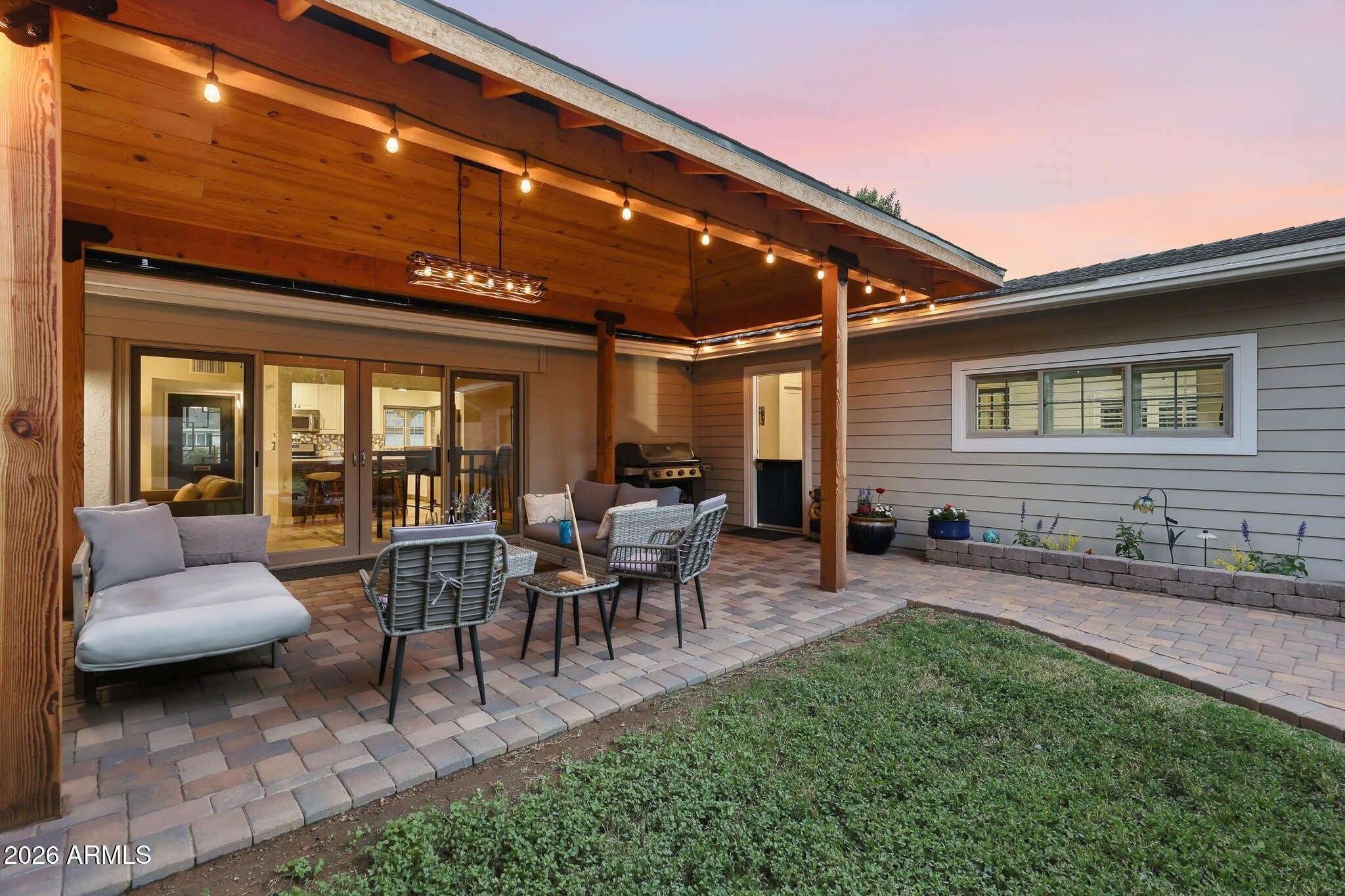 4523 N 35th Place