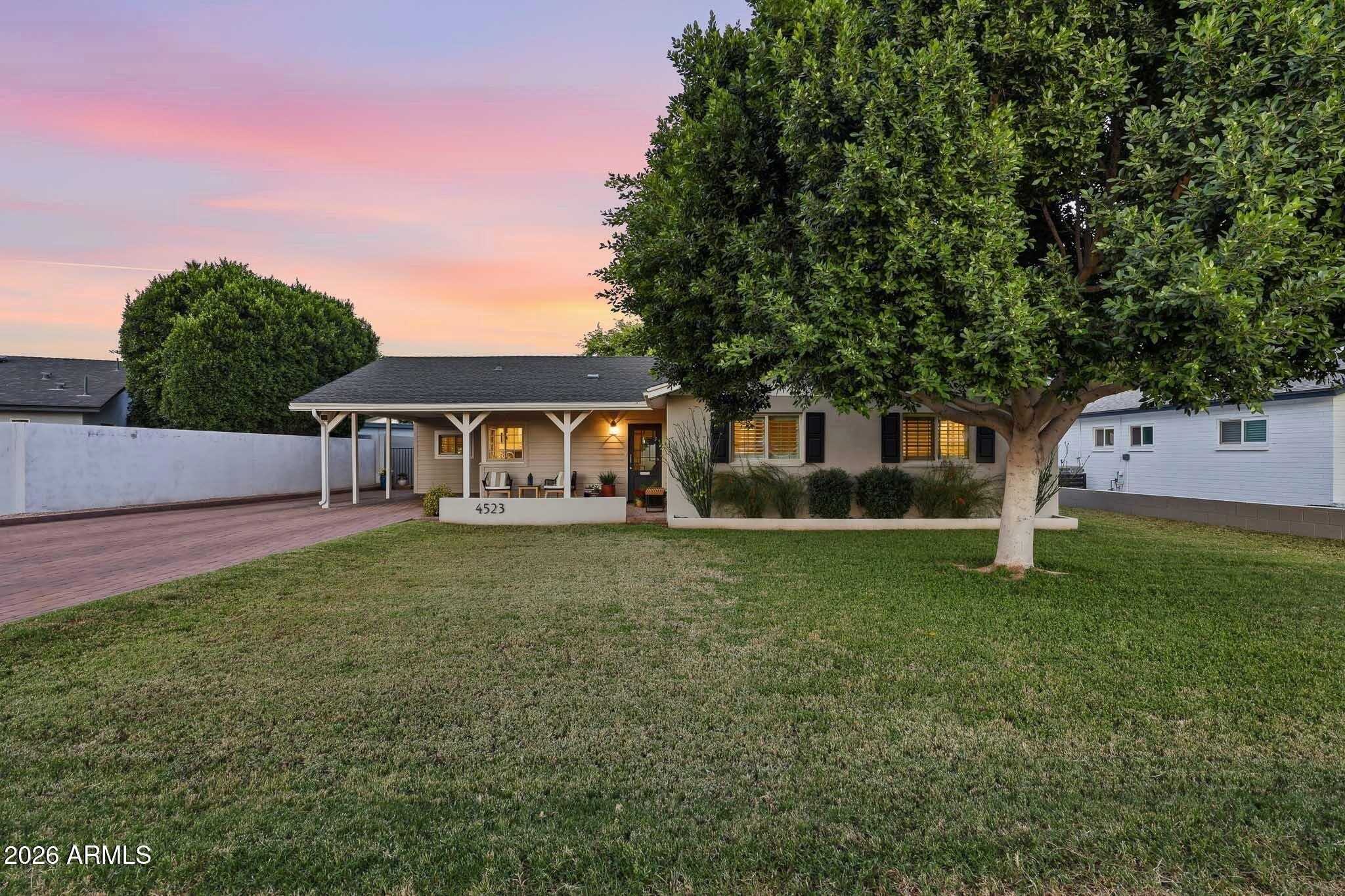 4523 N 35th Place