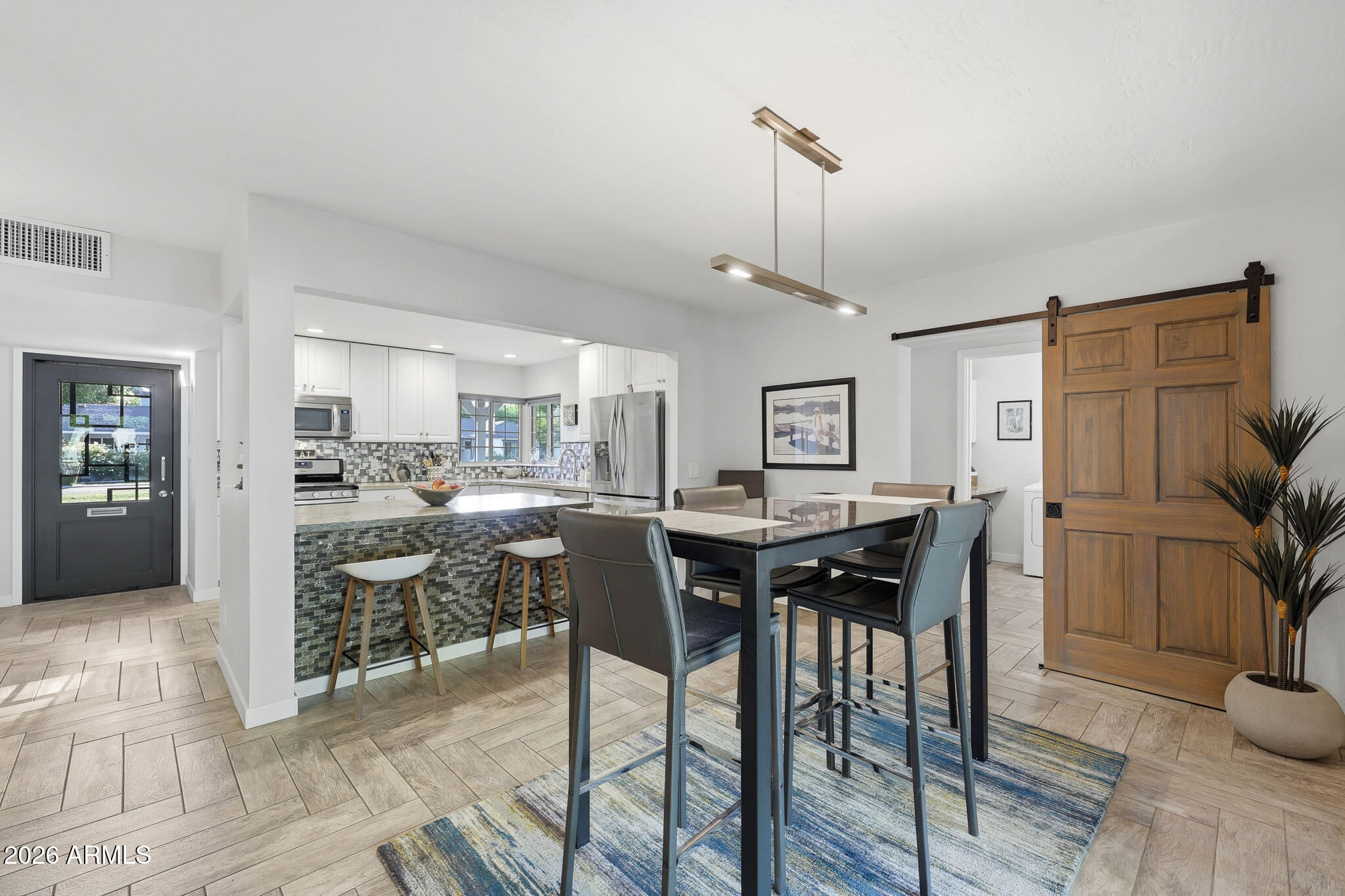 4523 N 35th Place