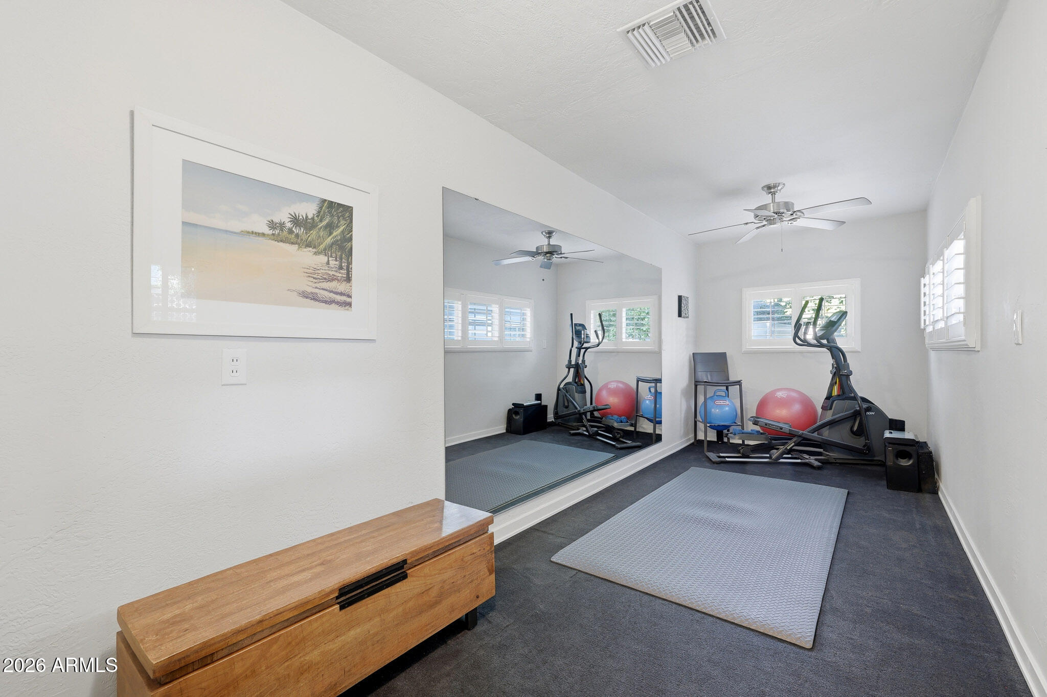 4523 N 35th Place