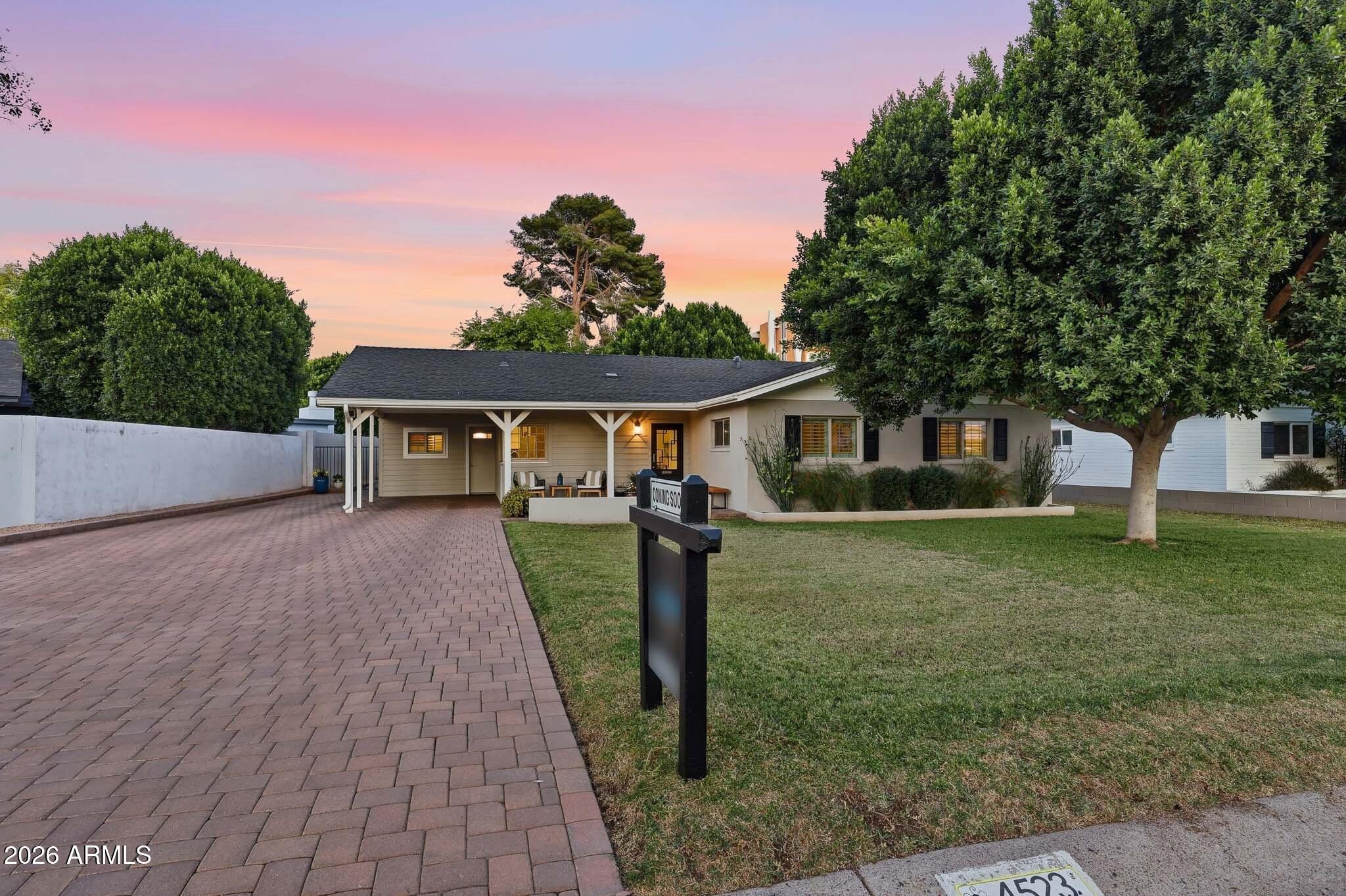 4523 N 35th Place