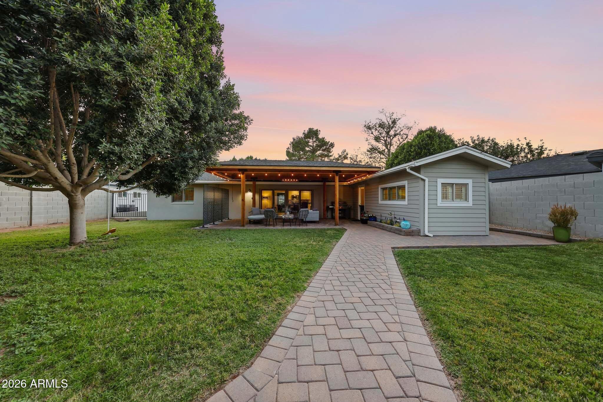 4523 N 35th Place