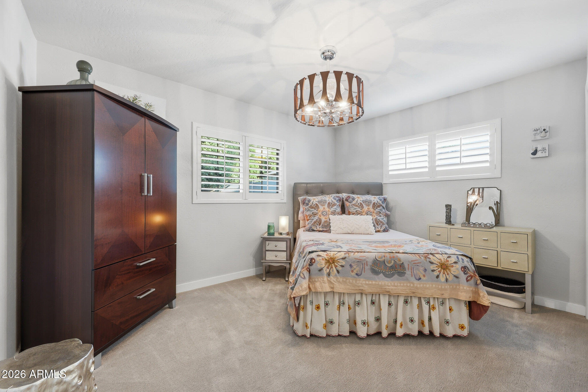 4523 N 35th Place