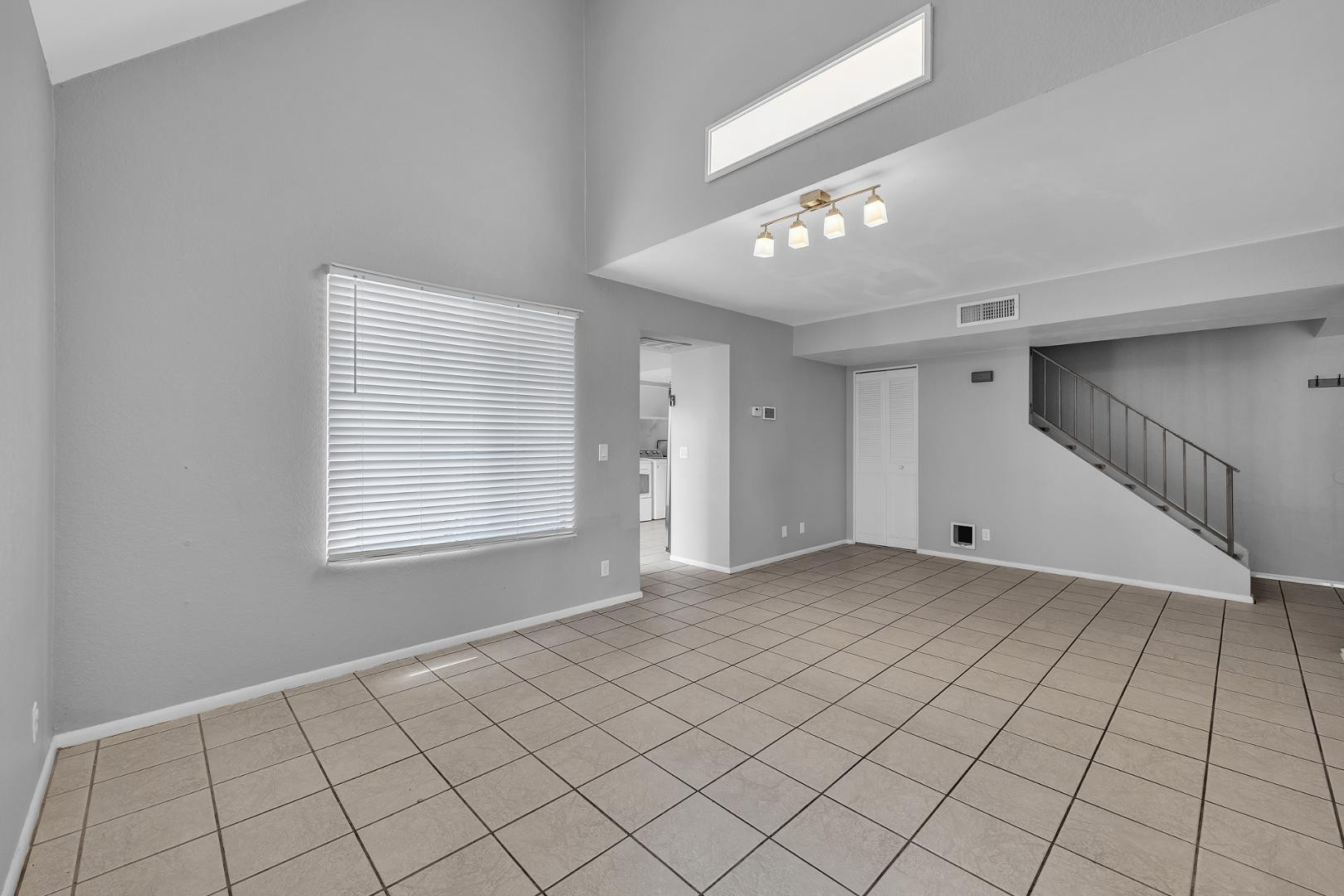 1342 W Emerald Avenue Unit 352
