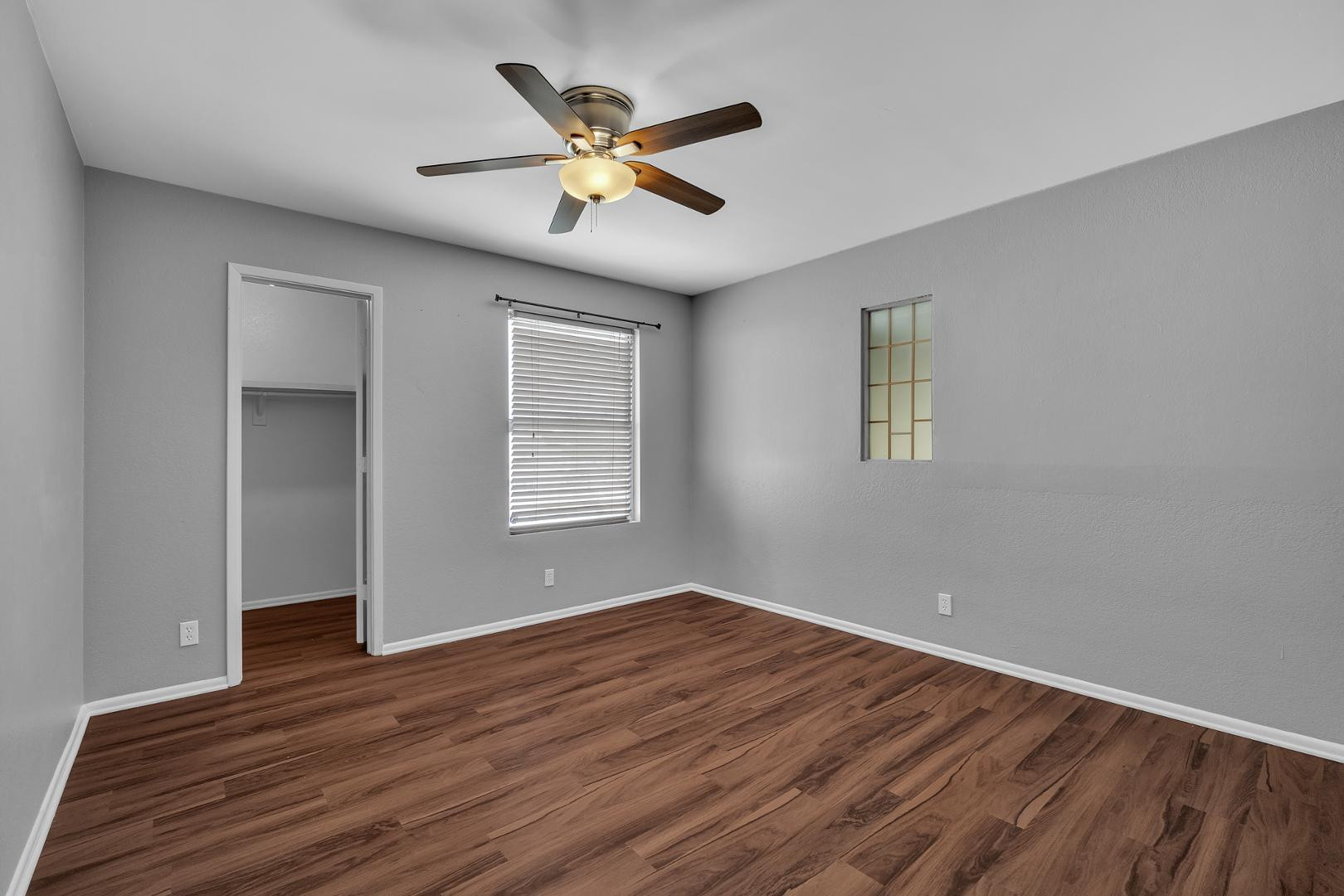 1342 W Emerald Avenue Unit 352