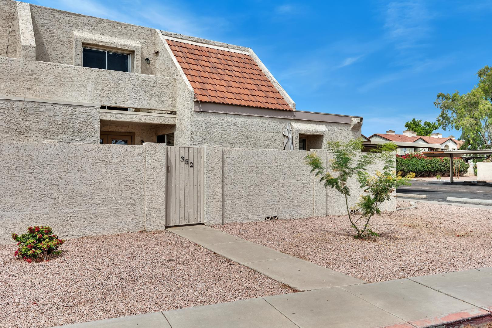 1342 W Emerald Avenue Unit 352