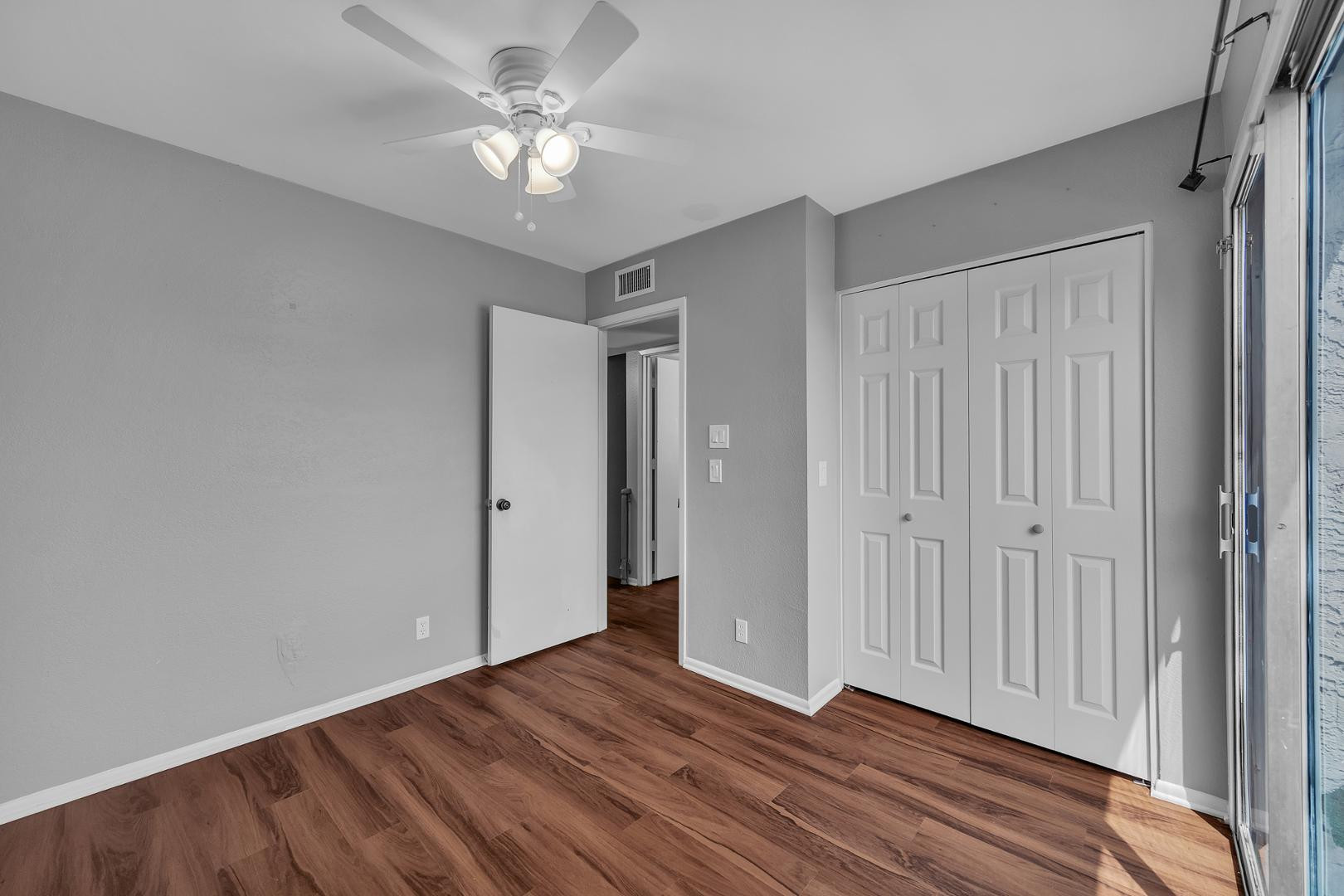 1342 W Emerald Avenue Unit 352