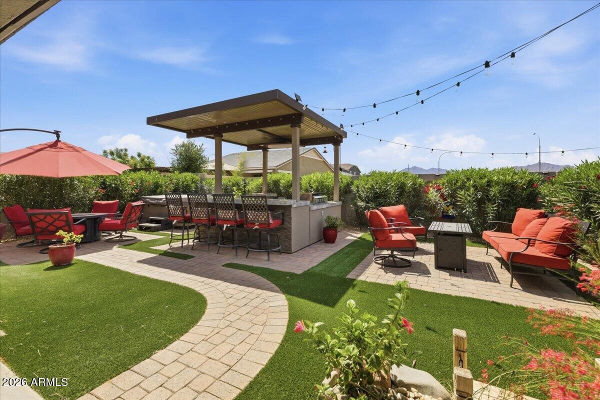10819 W Marguerite Avenue W