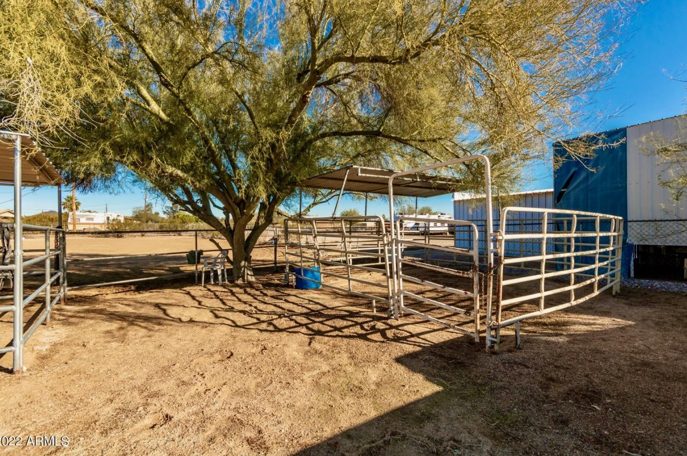 2012 E Tonopah Drive
