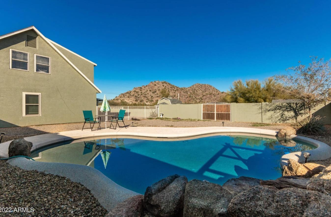 2012 E Tonopah Drive