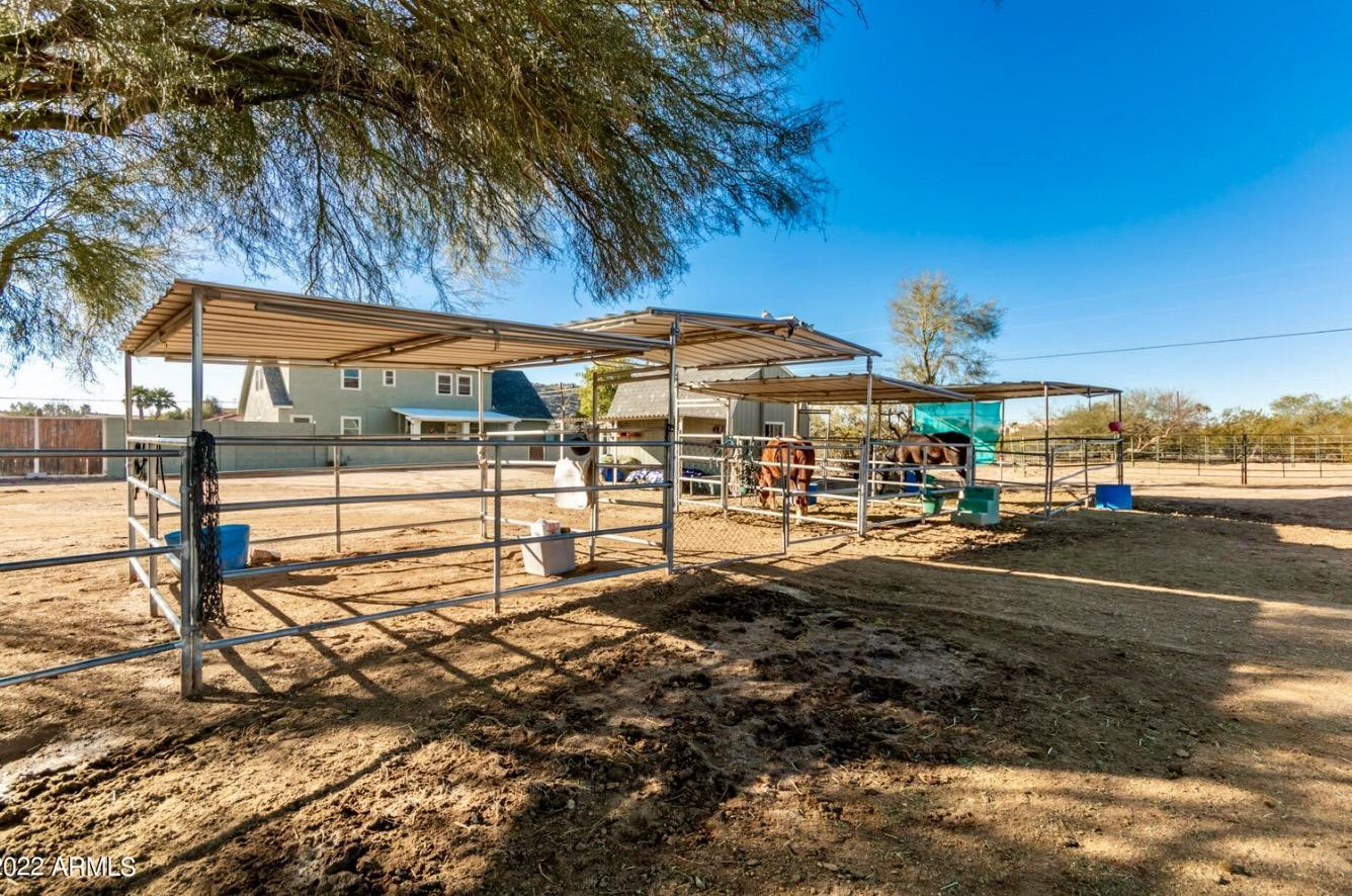 2012 E Tonopah Drive