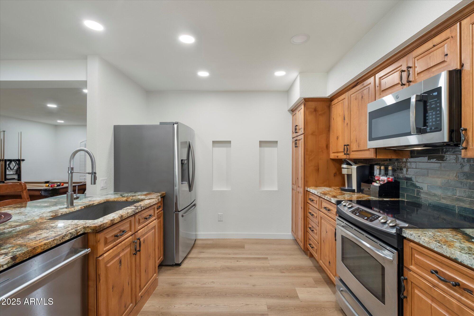 5334 E EVERETT Drive