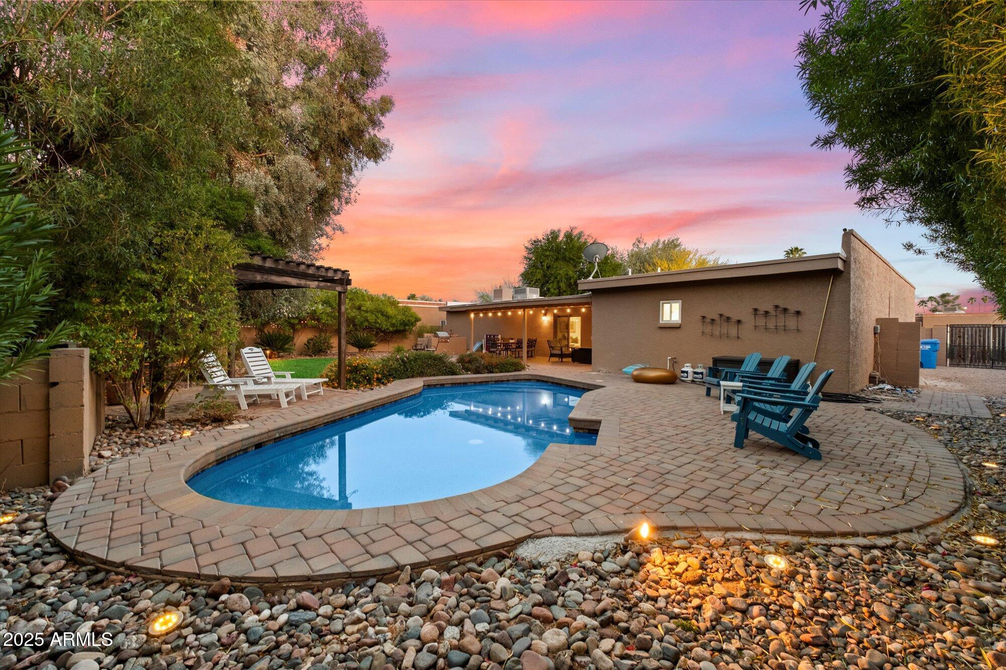 5334 E EVERETT Drive