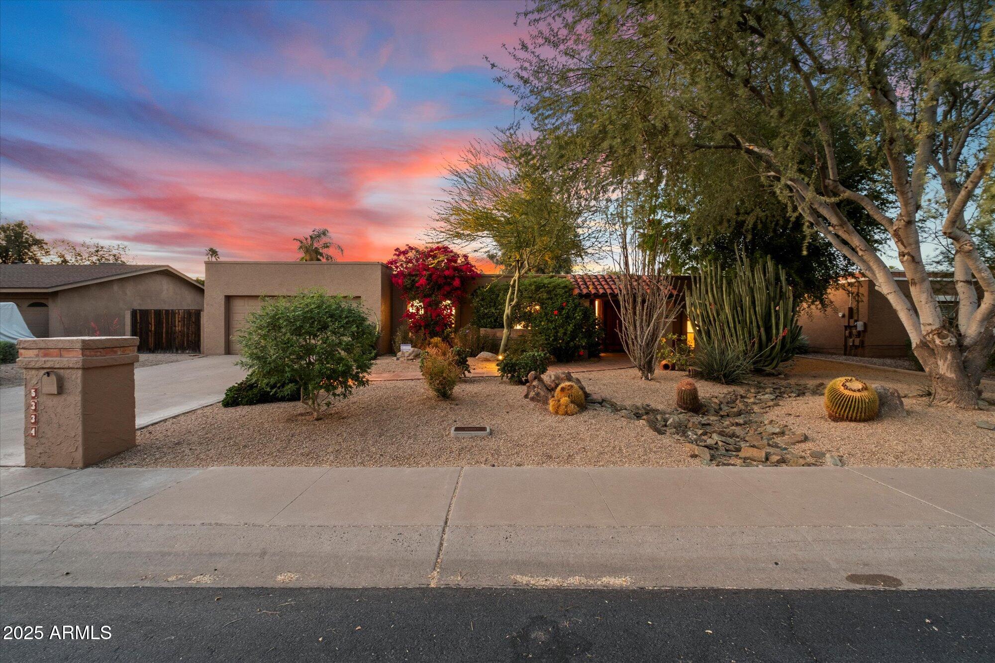 5334 E EVERETT Drive