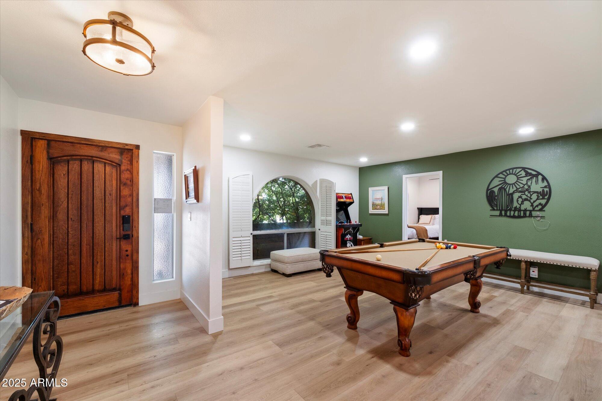 5334 E EVERETT Drive