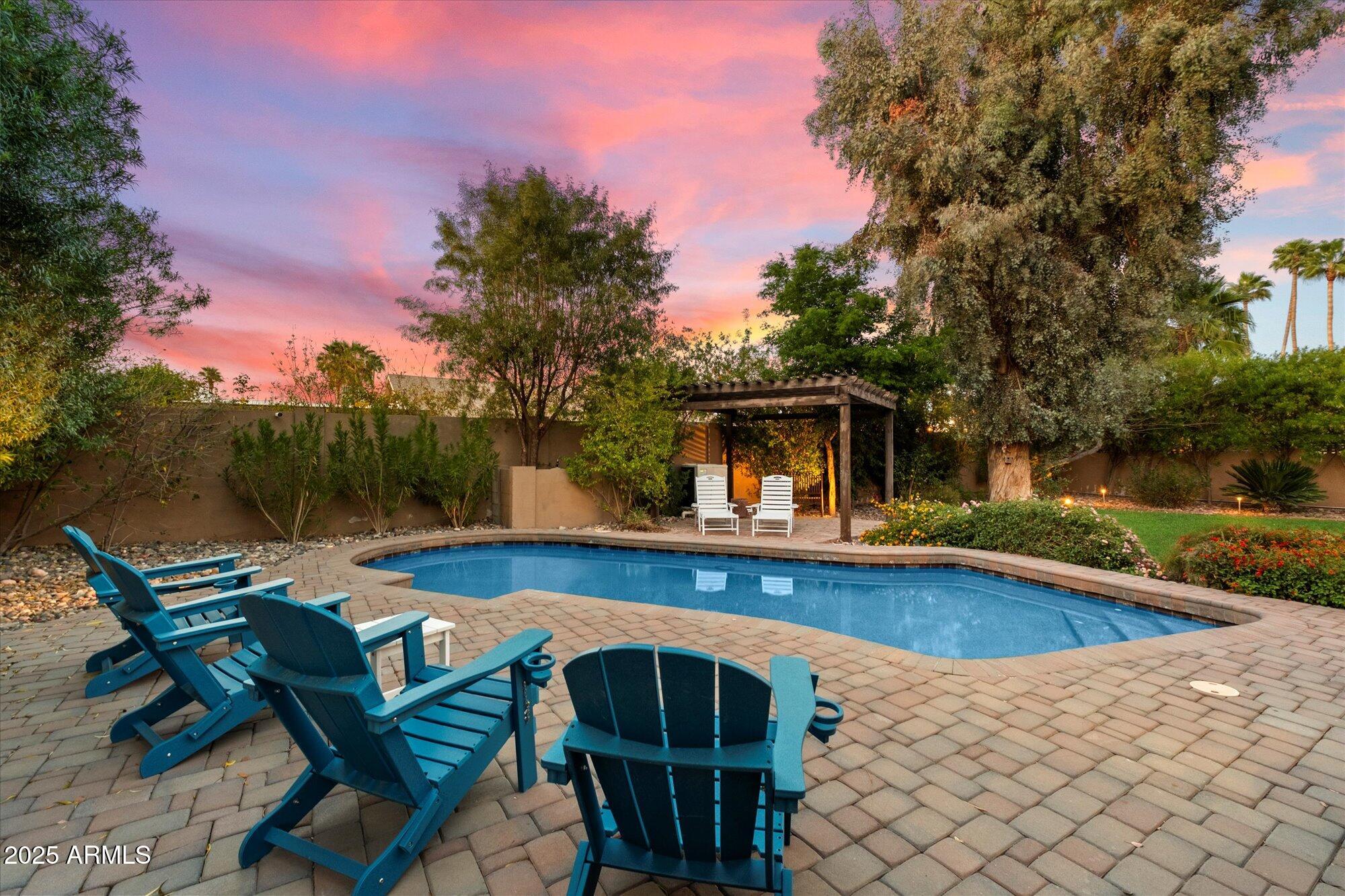5334 E EVERETT Drive
