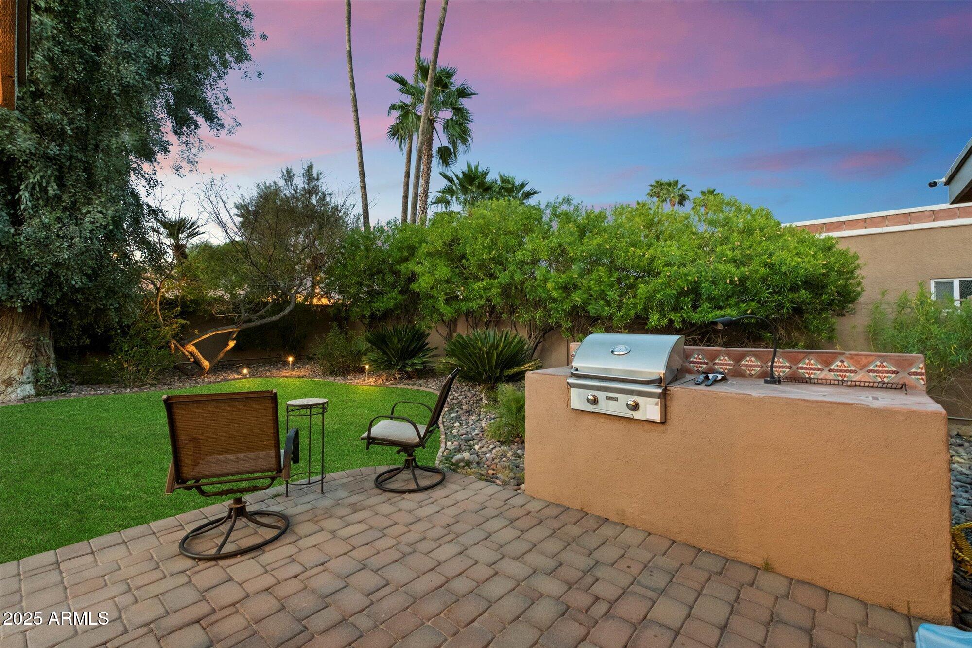 5334 E EVERETT Drive