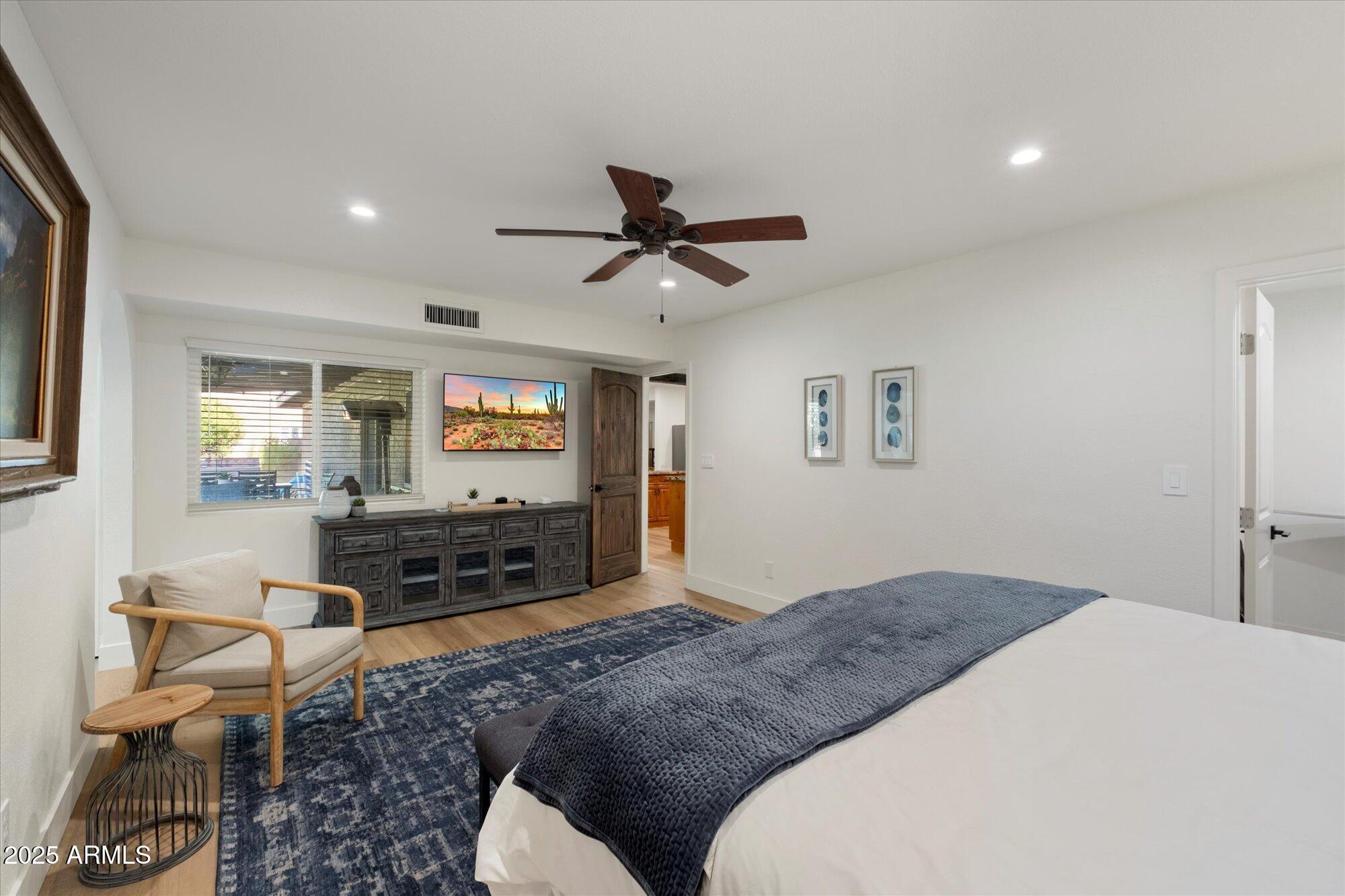 5334 E EVERETT Drive