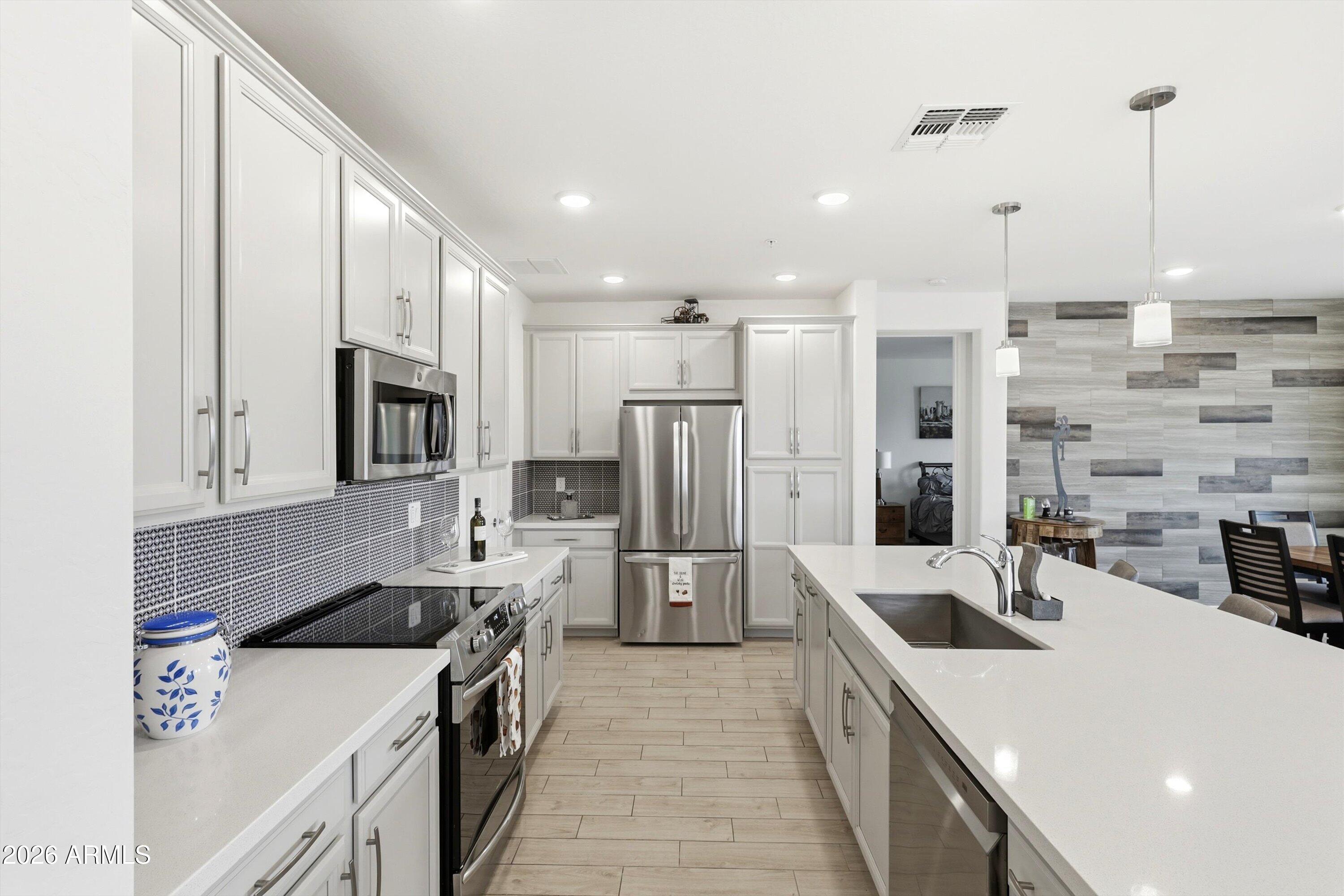 5100 E RANCHO PALOMA Drive 2003