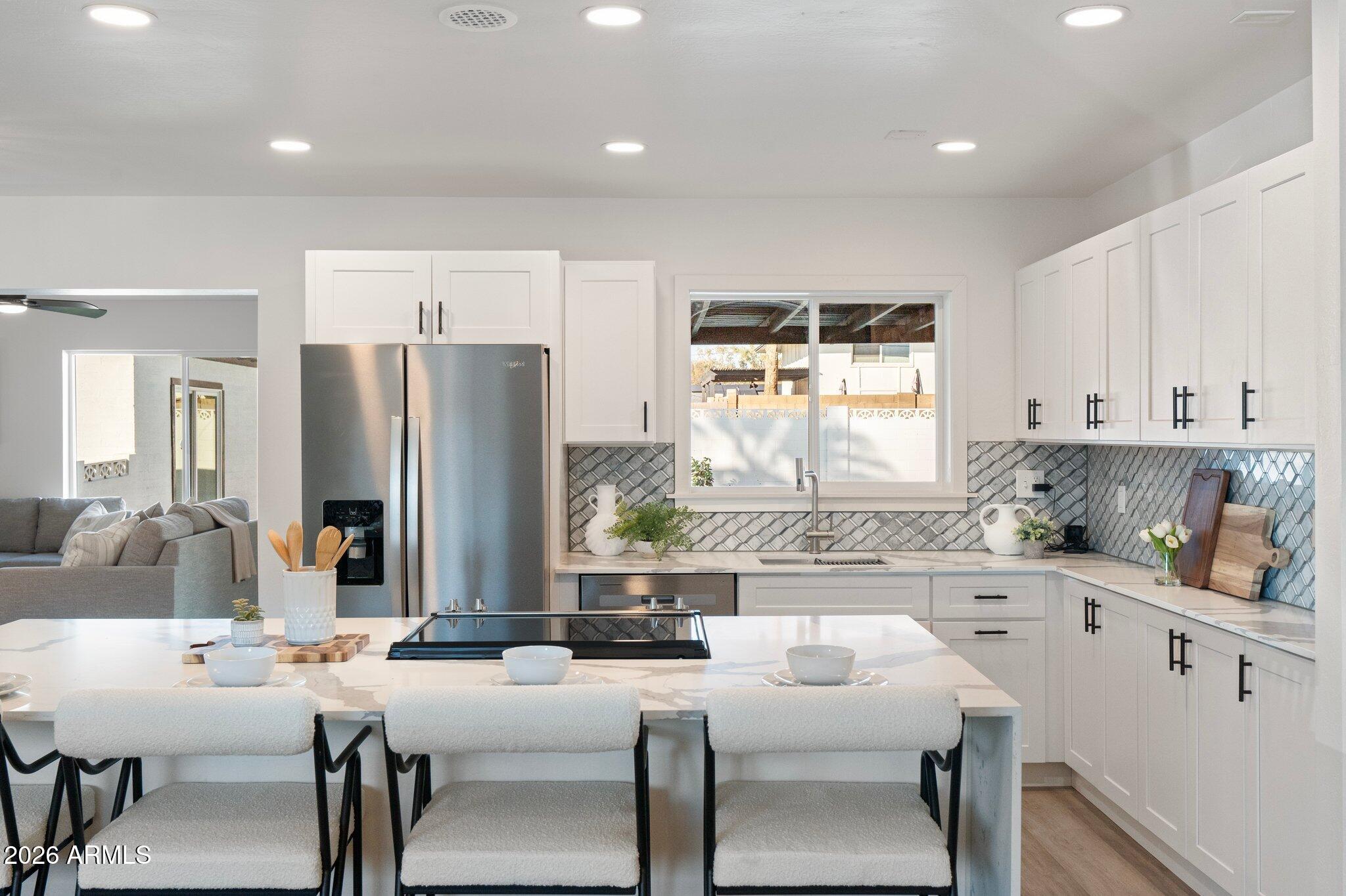 316 E EL CAMINO Drive