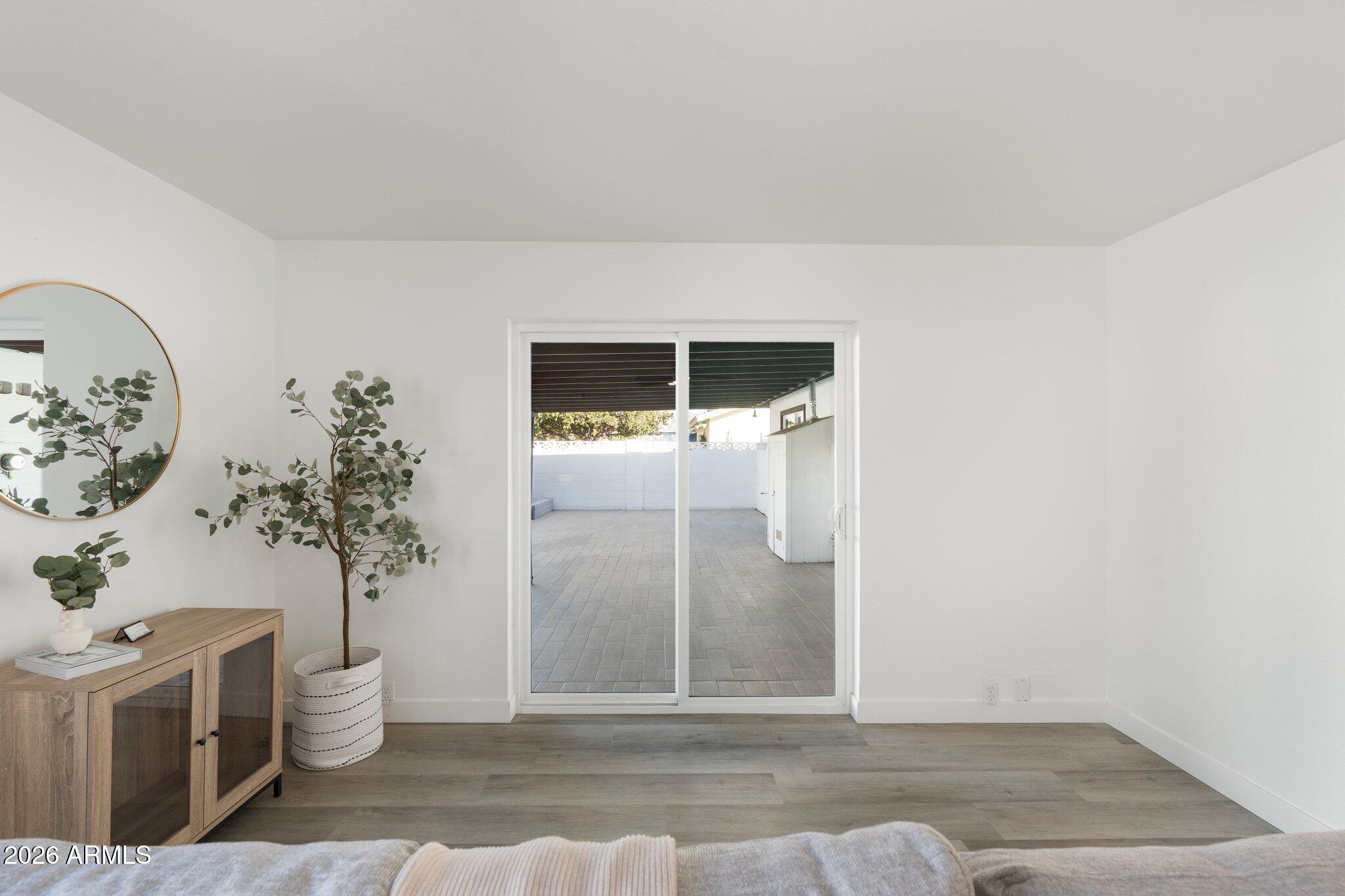 316 E EL CAMINO Drive