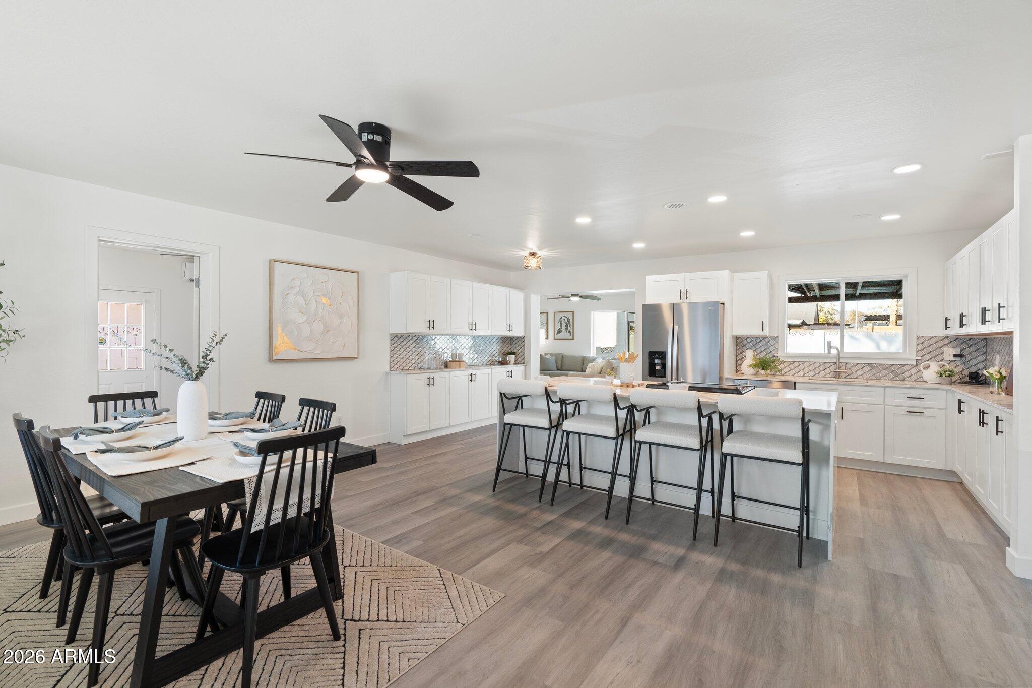 316 E EL CAMINO Drive