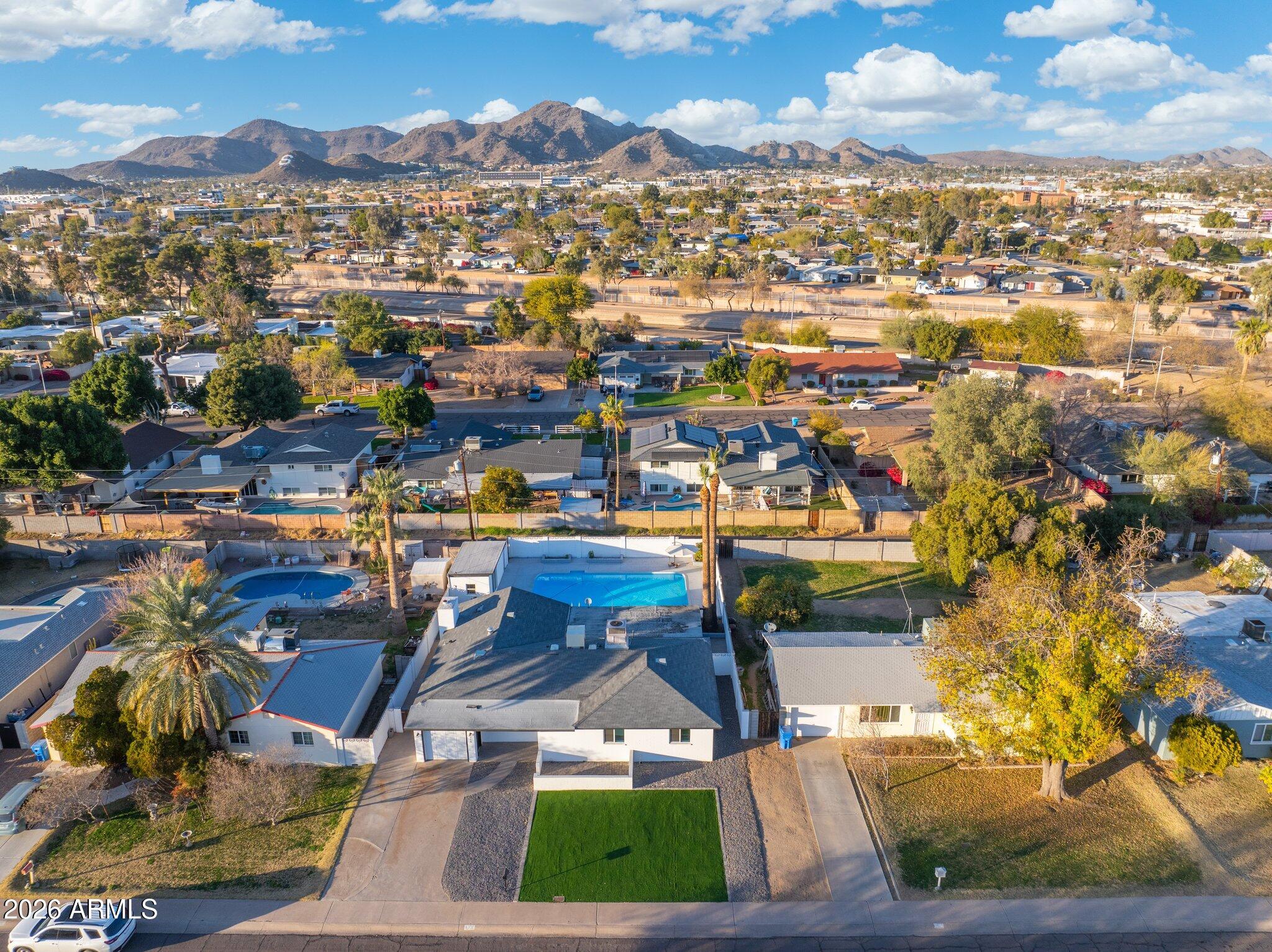 316 E EL CAMINO Drive