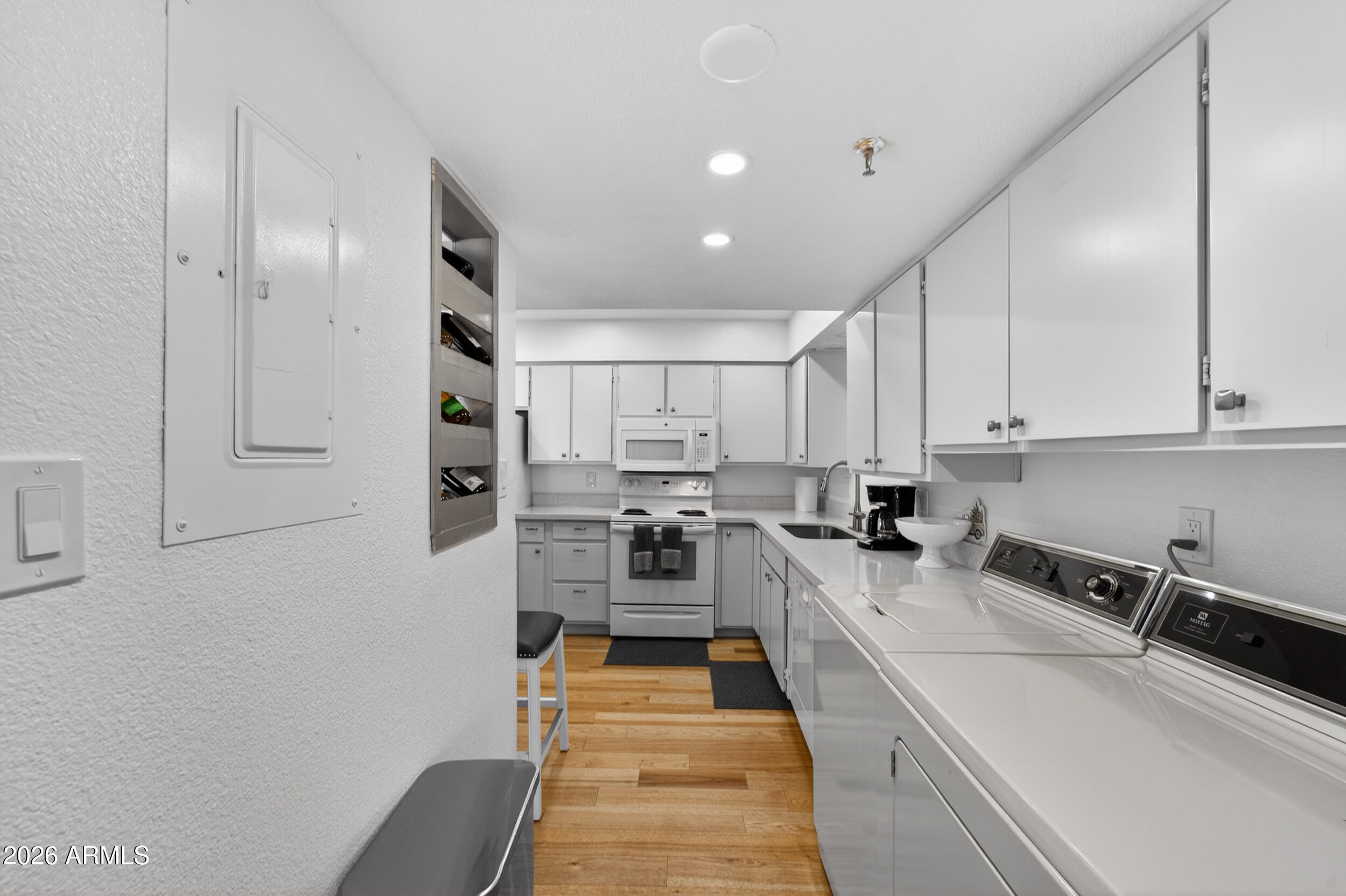 425 S PARKCREST Drive 334