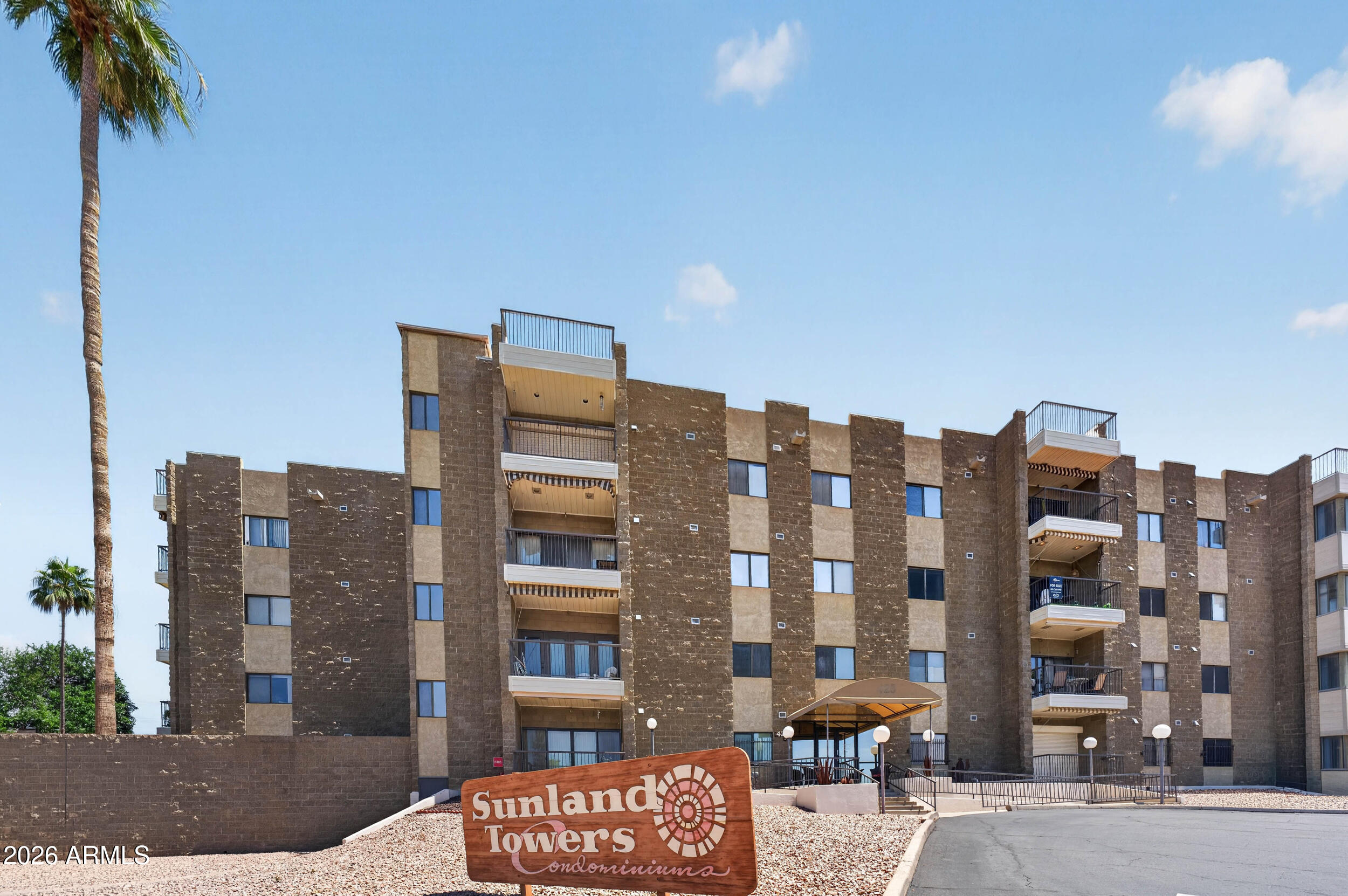 425 S PARKCREST Drive 334