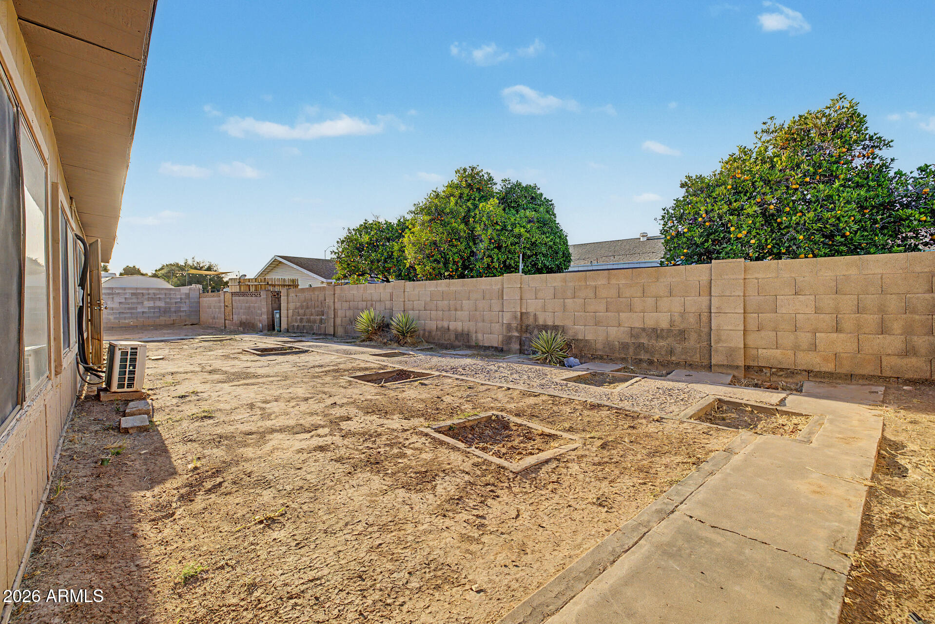 1428 E HARMONY Avenue