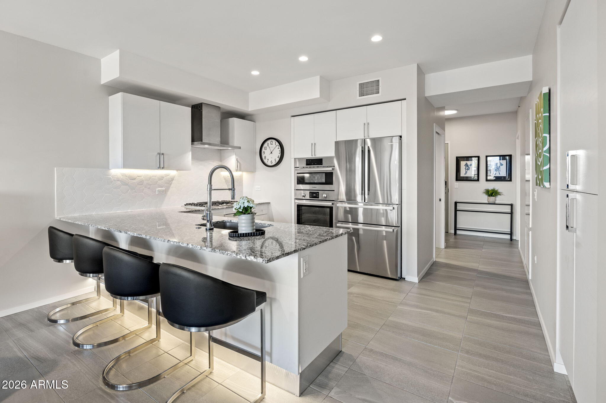 7180 E KIERLAND Boulevard 310