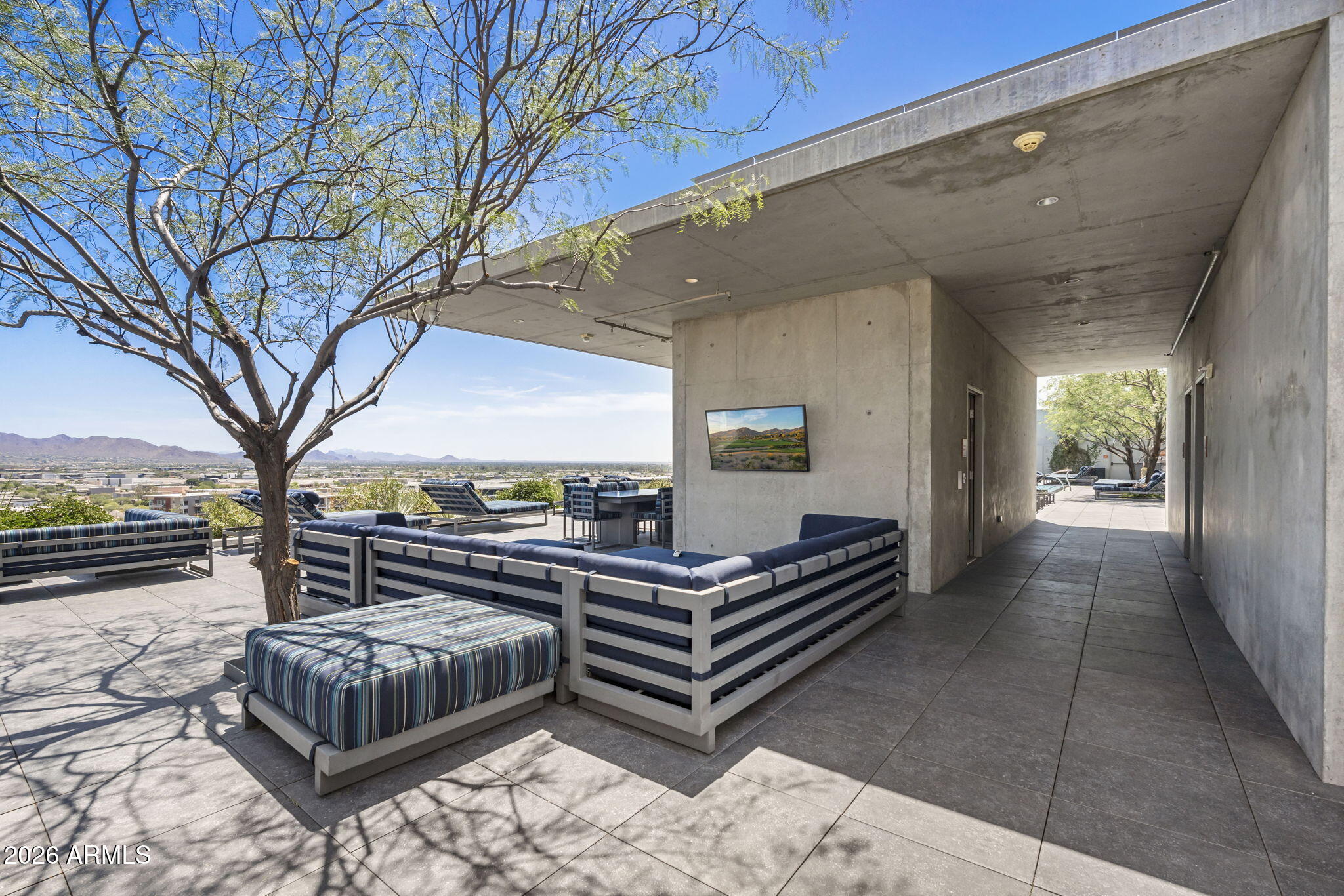 7180 E KIERLAND Boulevard 310