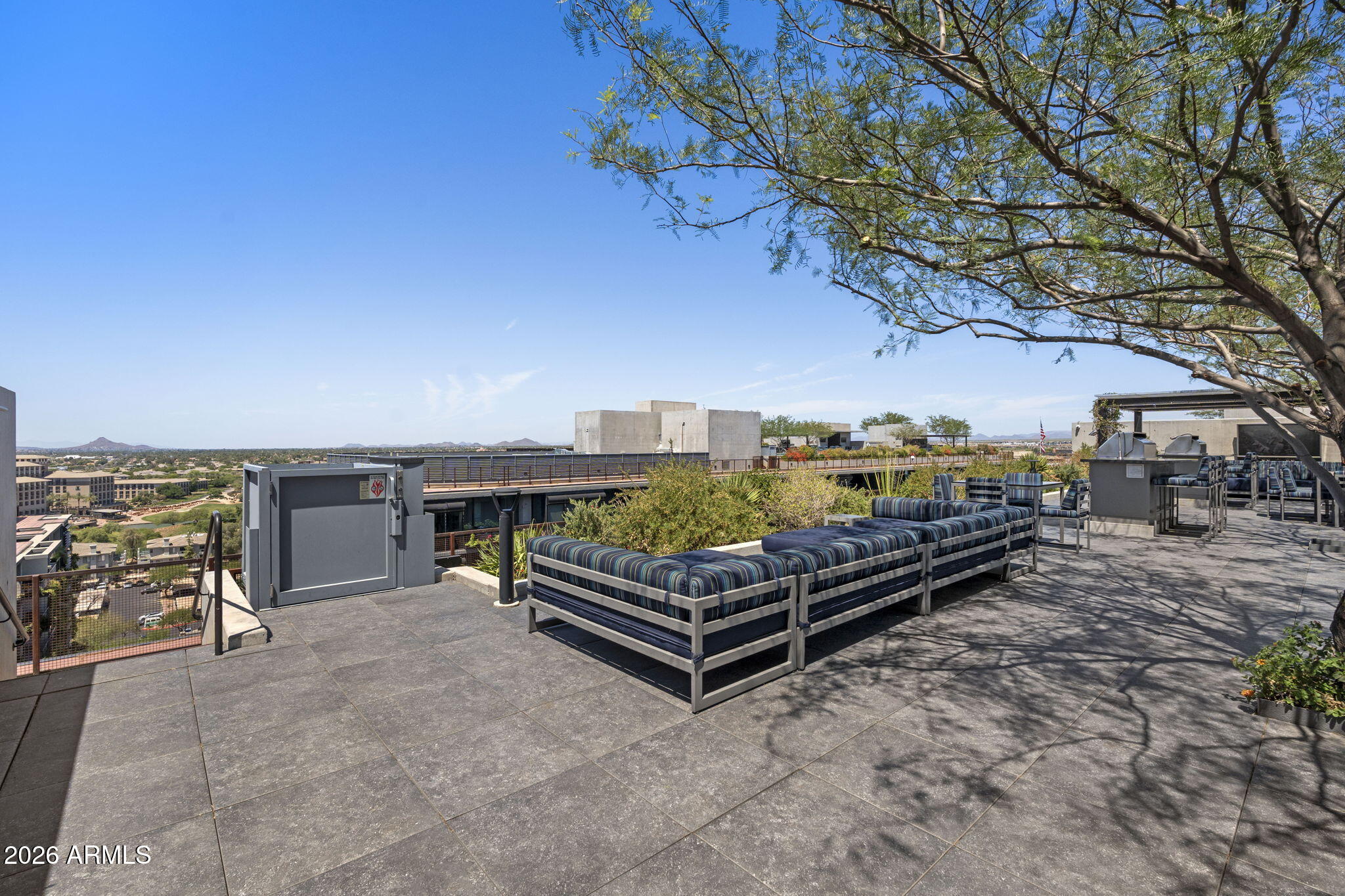 7180 E KIERLAND Boulevard 310