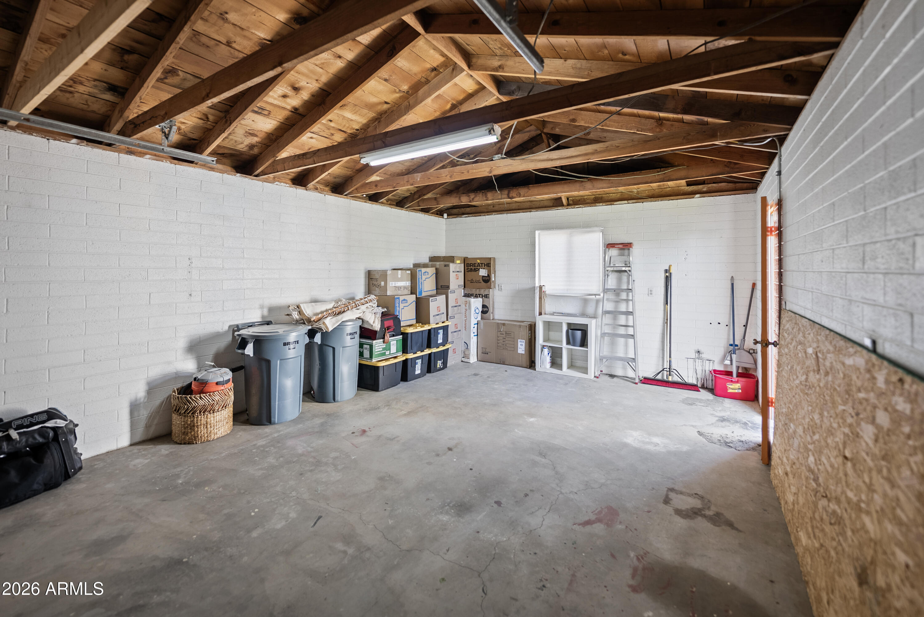 2713 N 73RD Place